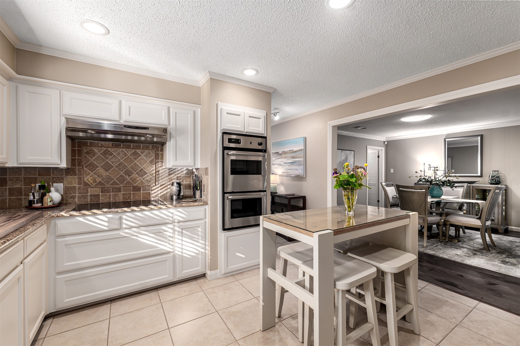 1810 Holm Oak Street