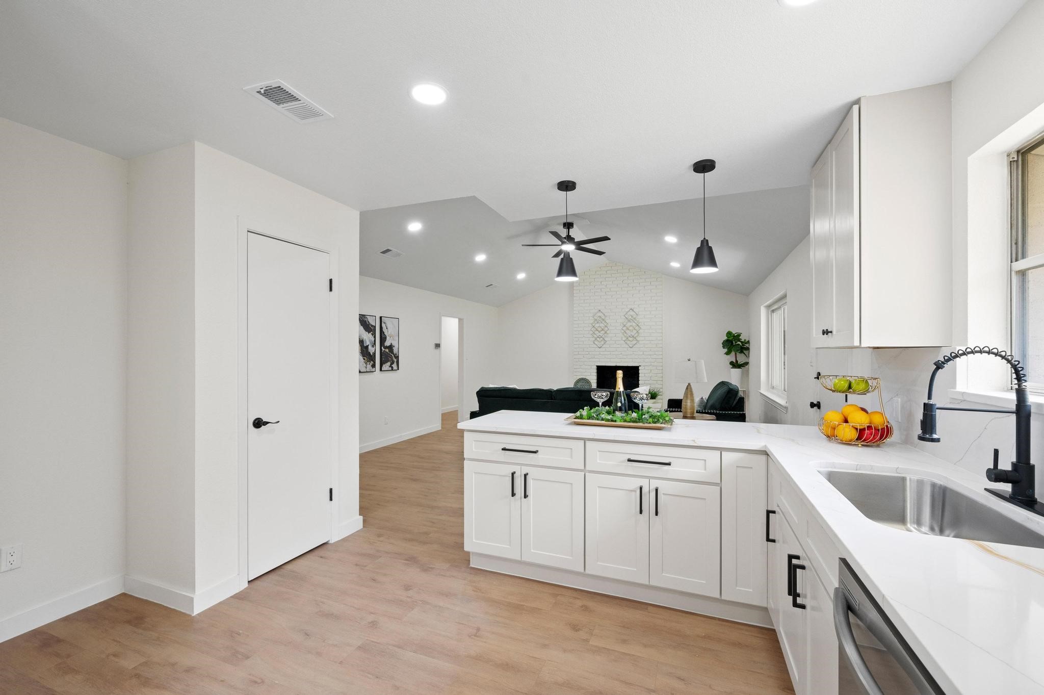 3605 Wayland Drive