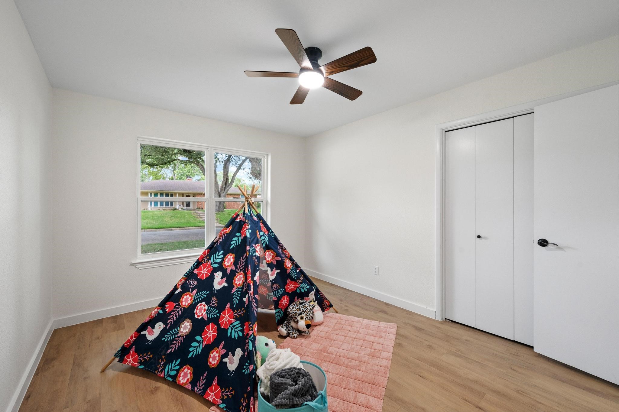 3605 Wayland Drive