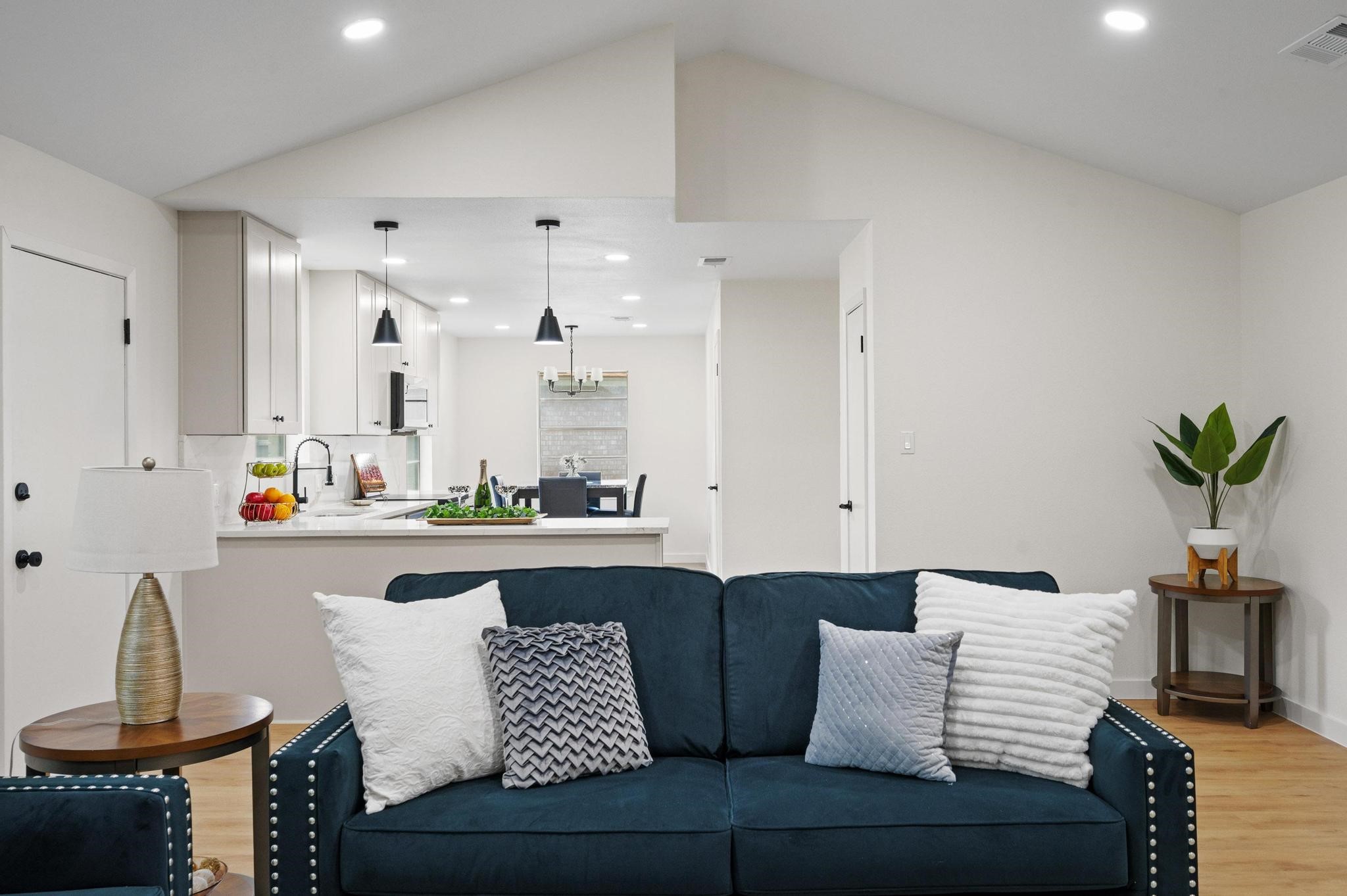 3605 Wayland Drive