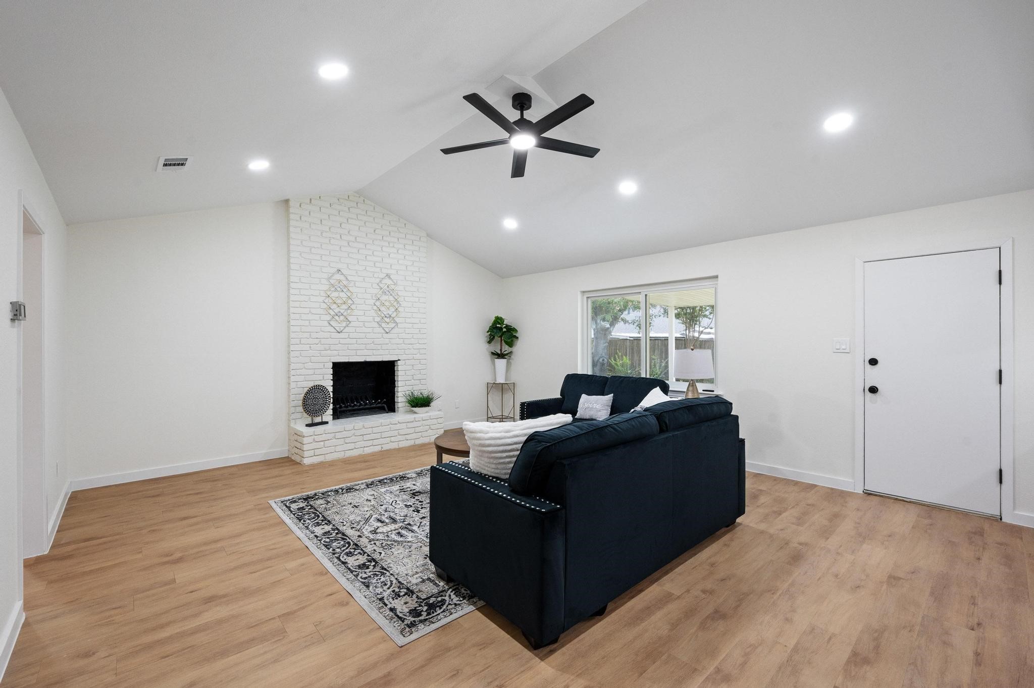 3605 Wayland Drive