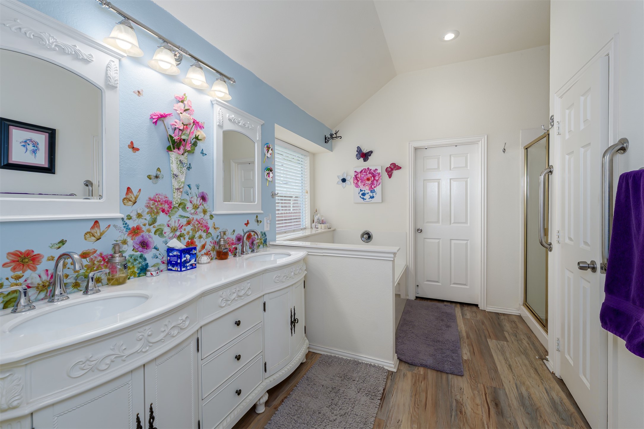 7046 Panavision Trail