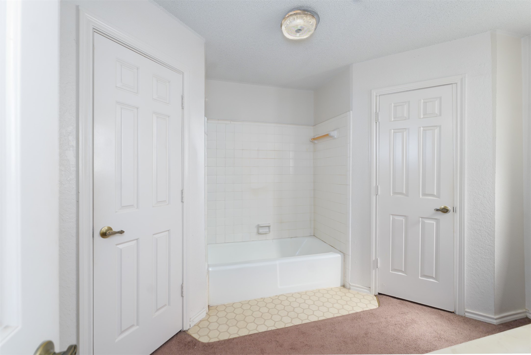 2662 Parkside Drive