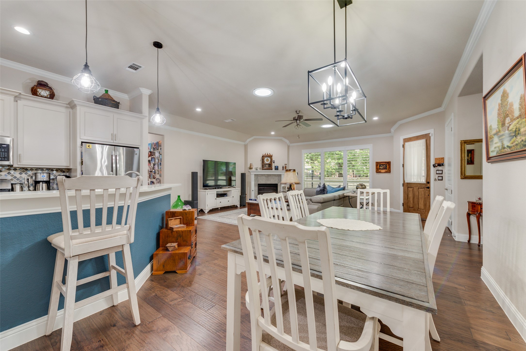 4900 Dacy Lane