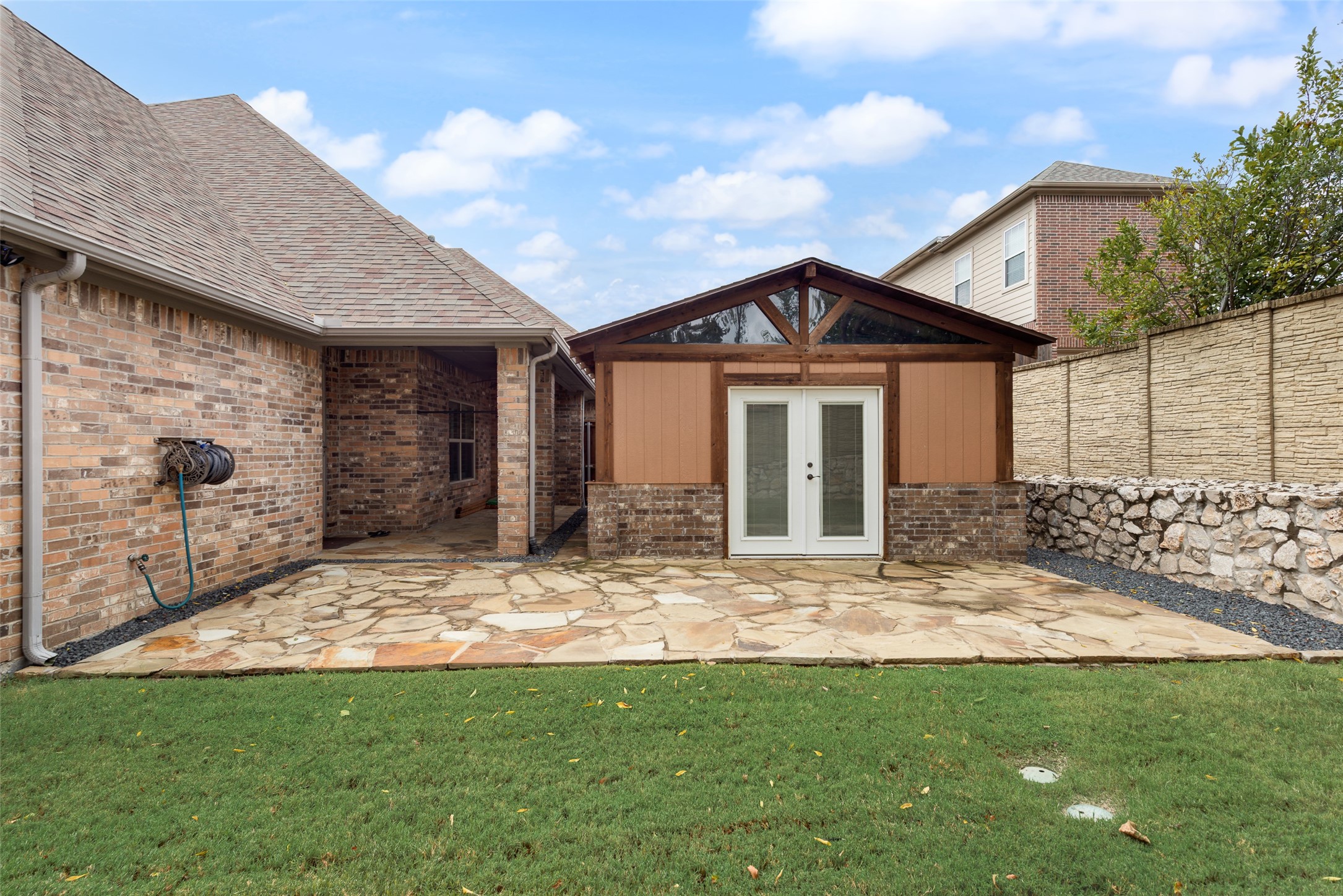 4900 Dacy Lane