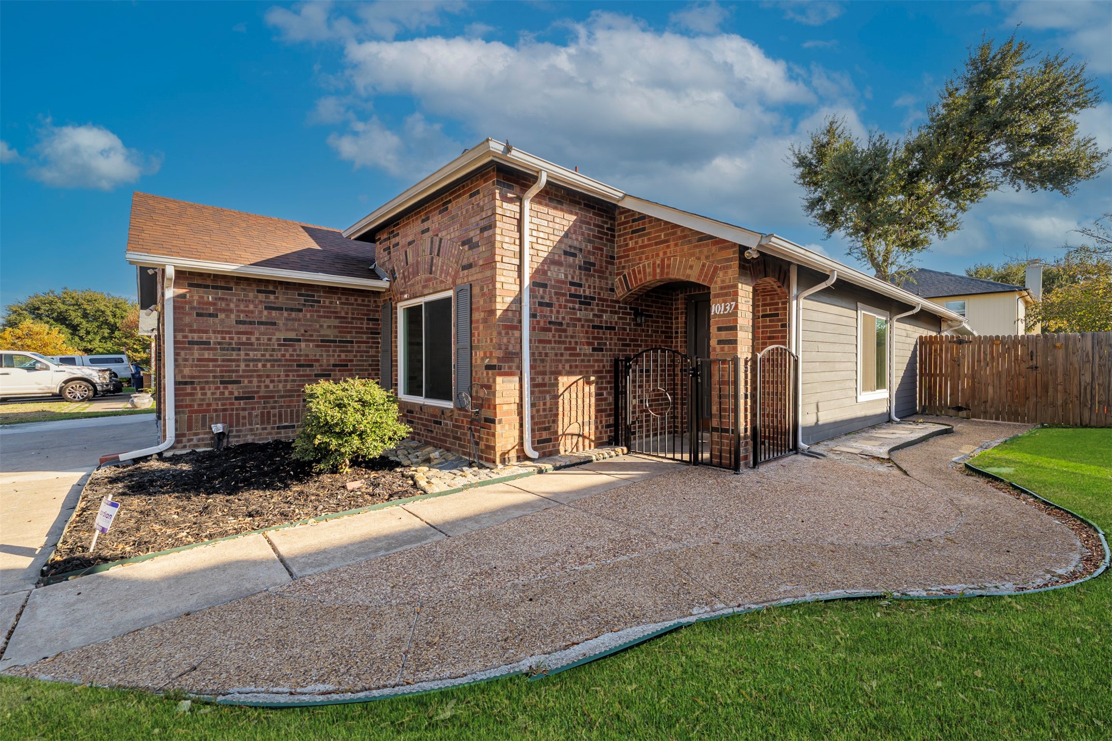 10137 Chapel Ridge Drive