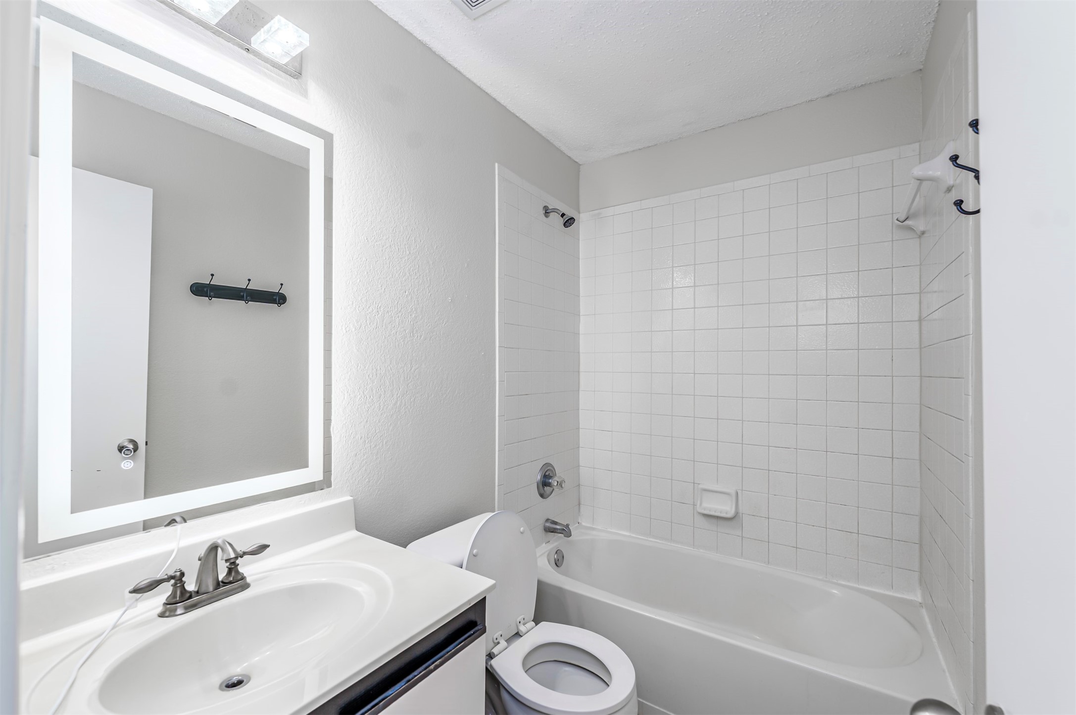 10137 Chapel Ridge Drive