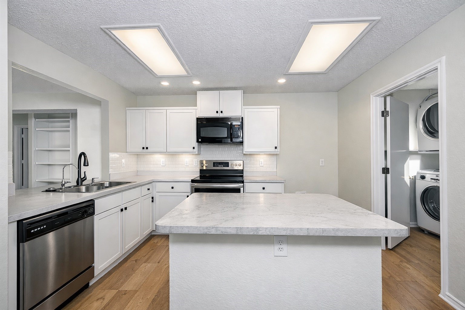 10137 Chapel Ridge Drive