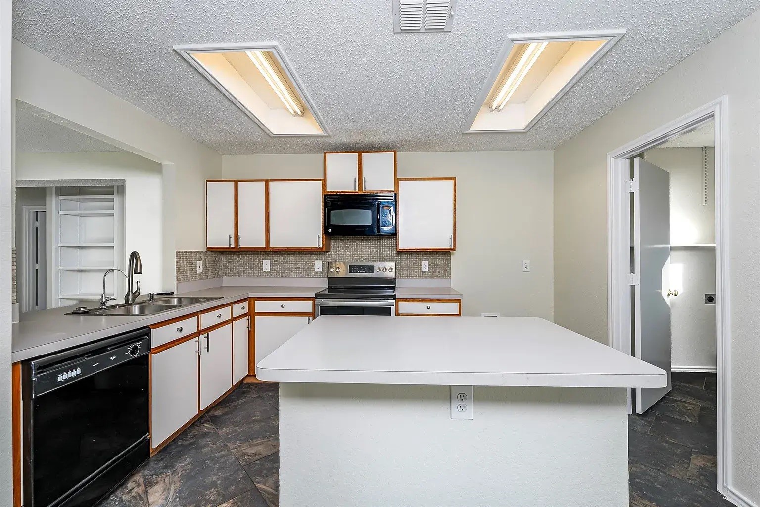 10137 Chapel Ridge Drive