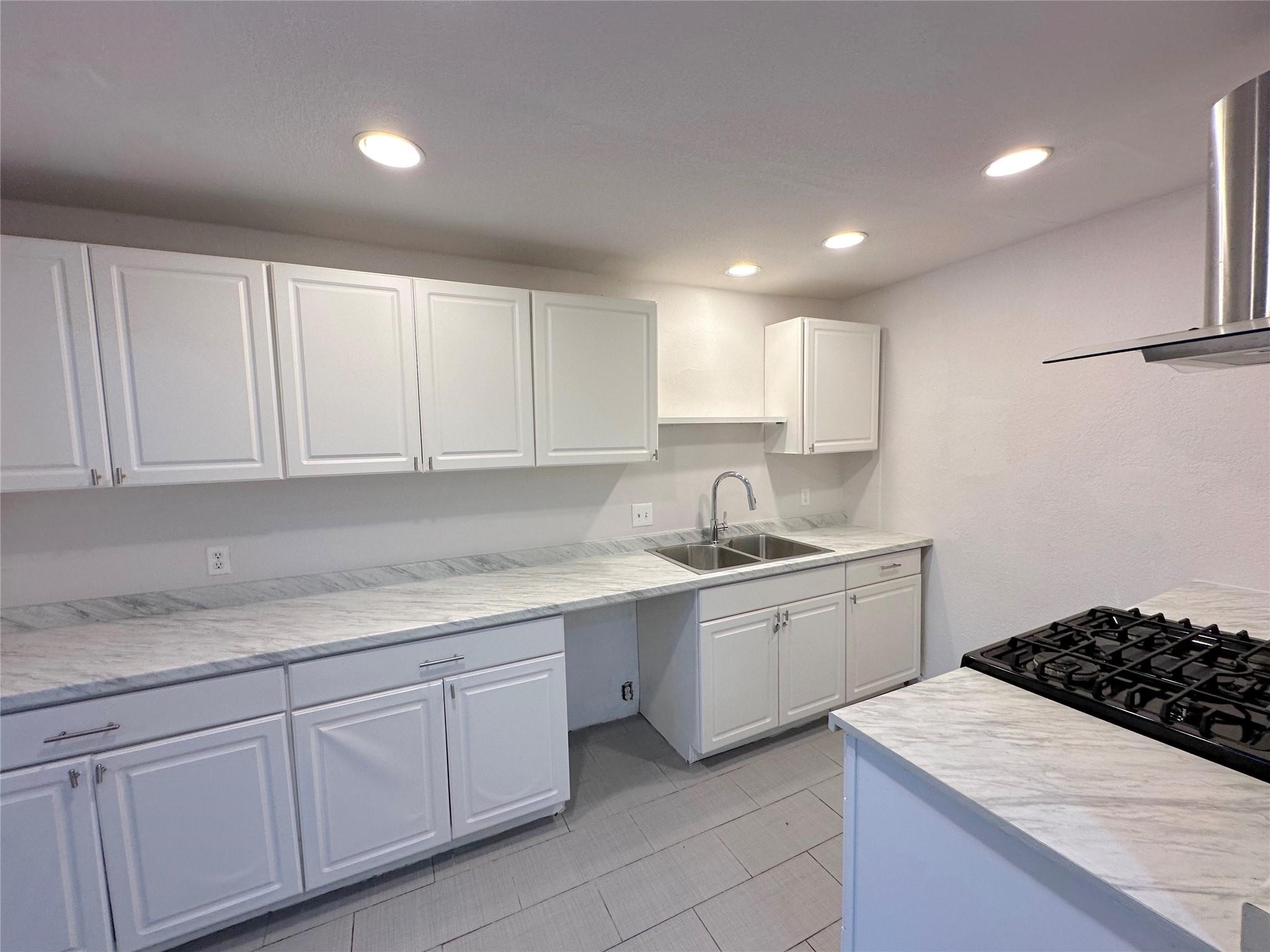 6024 Westridge Lane 305