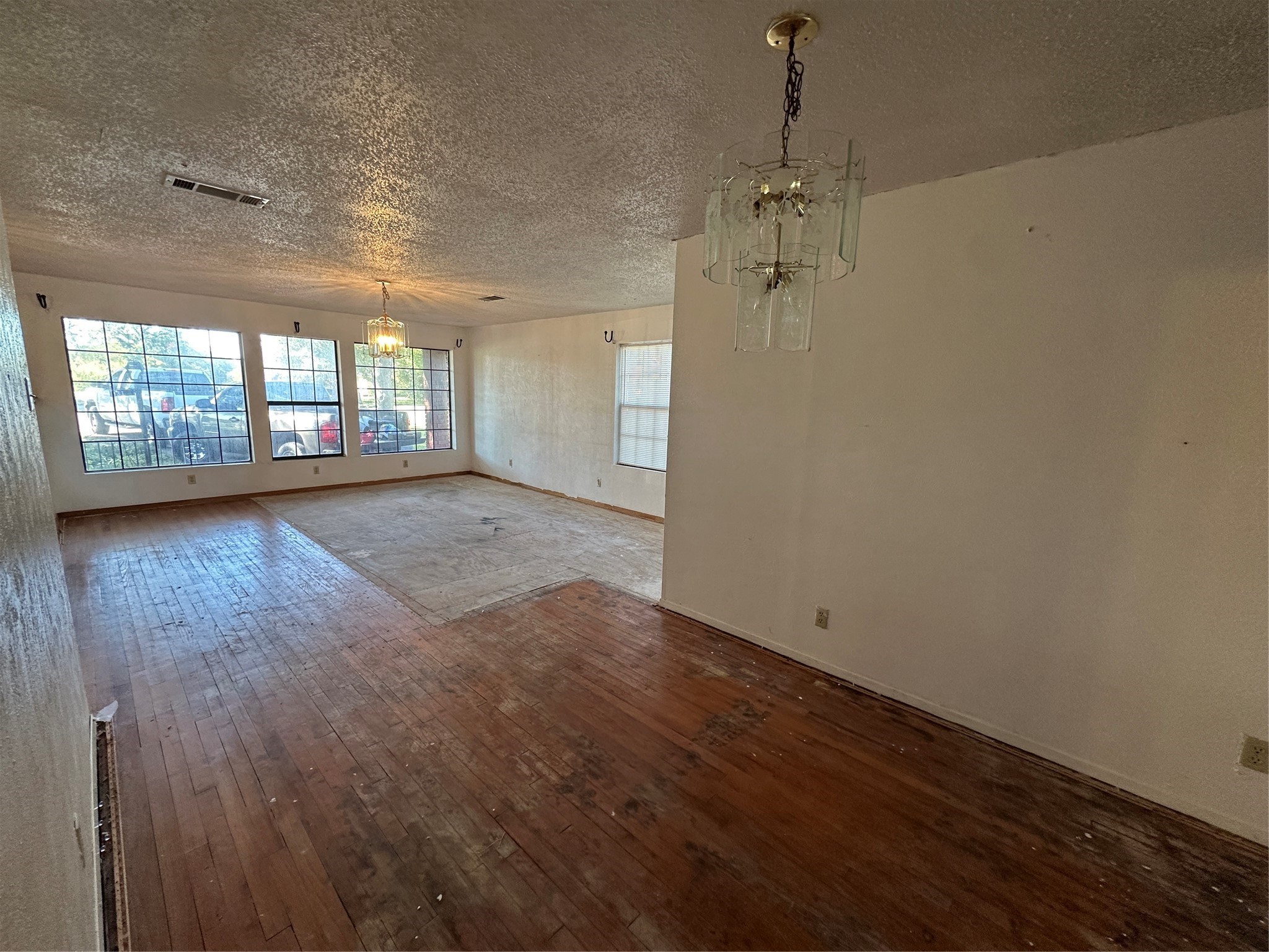 831 Glen Arbor Drive