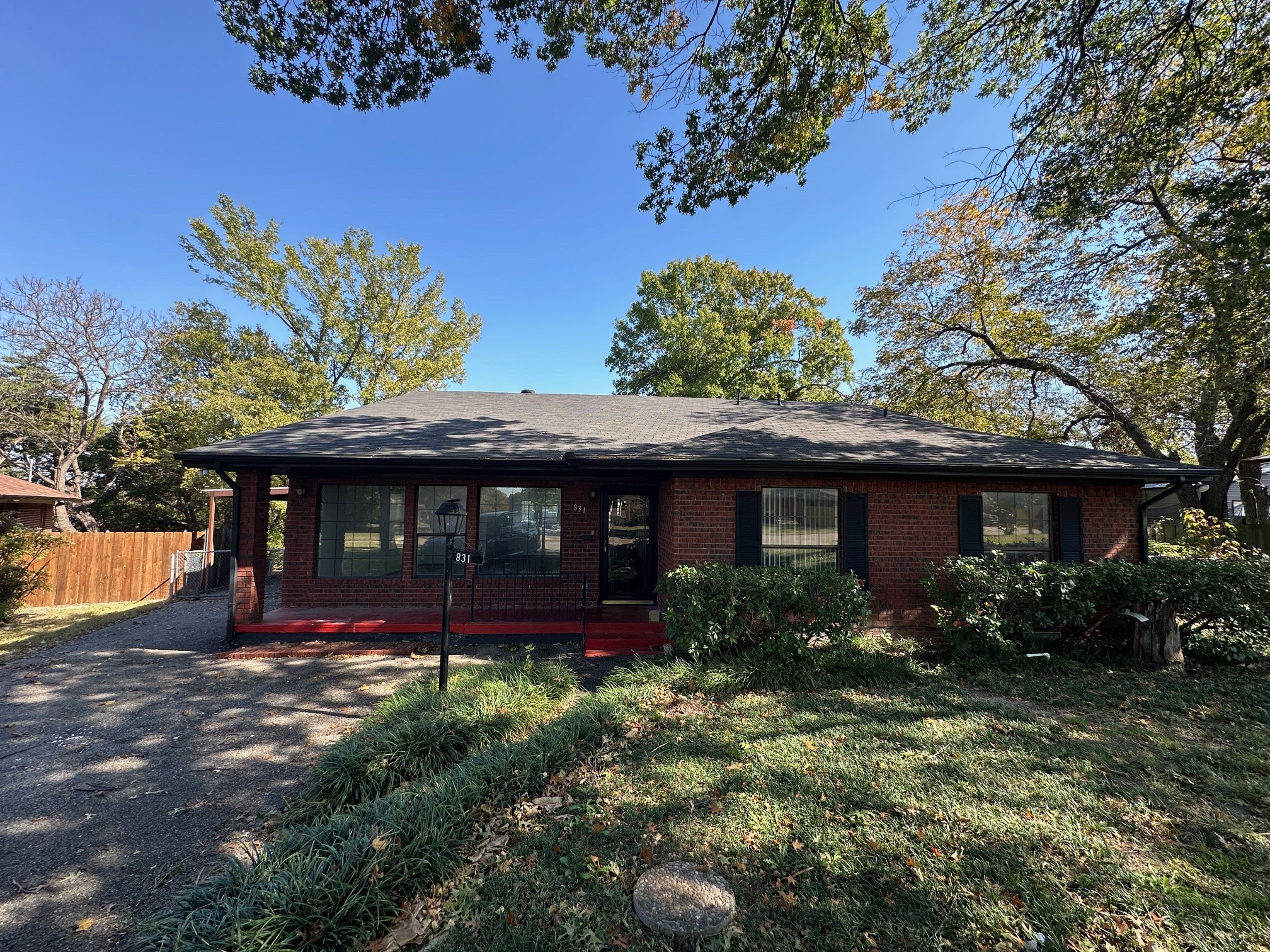 831 Glen Arbor Drive