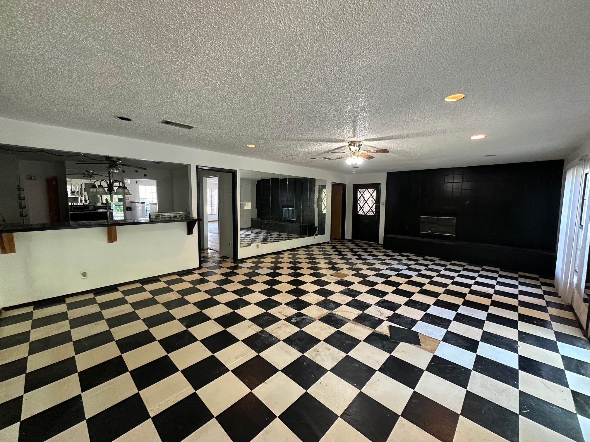 831 Glen Arbor Drive