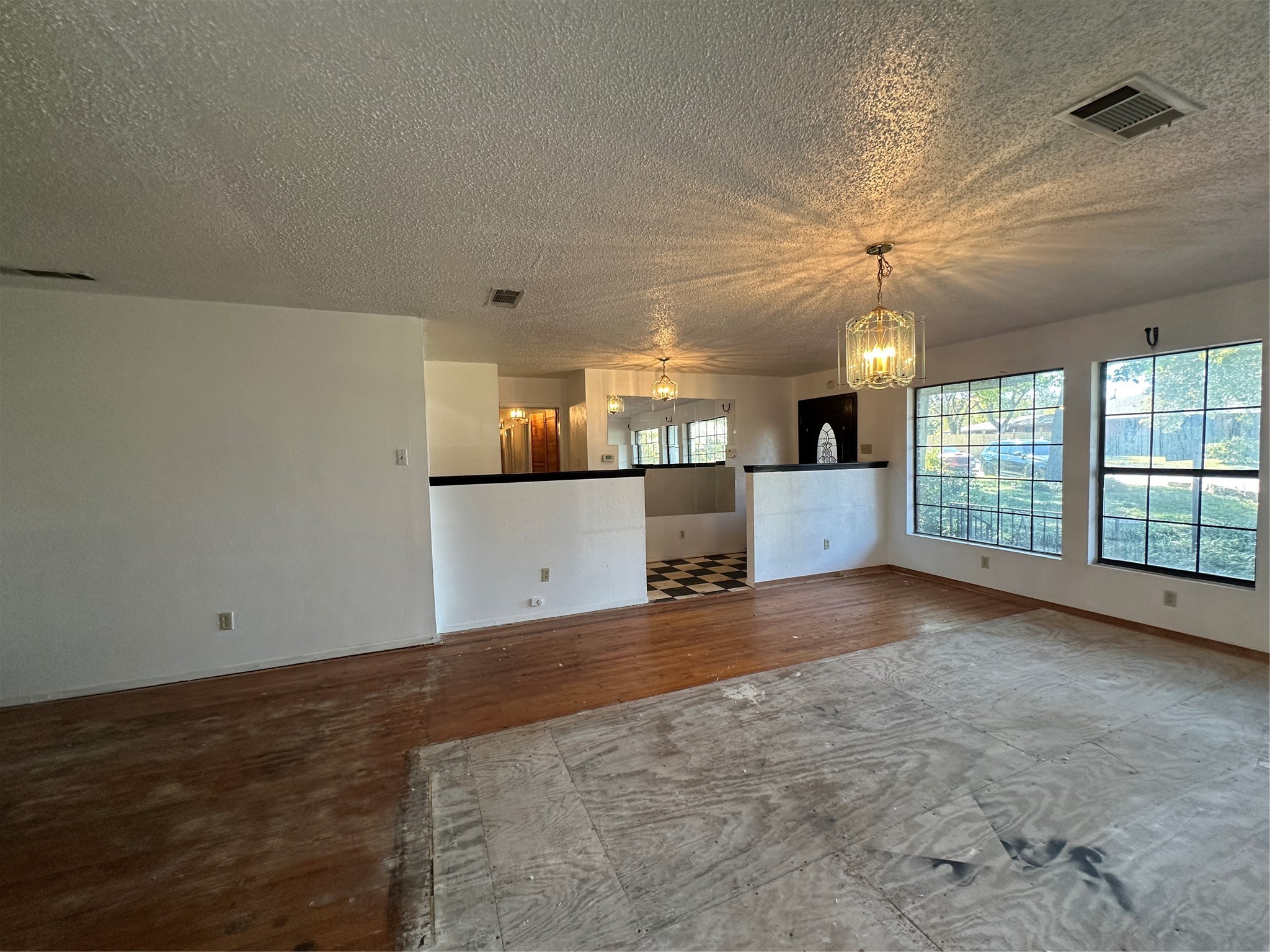 831 Glen Arbor Drive