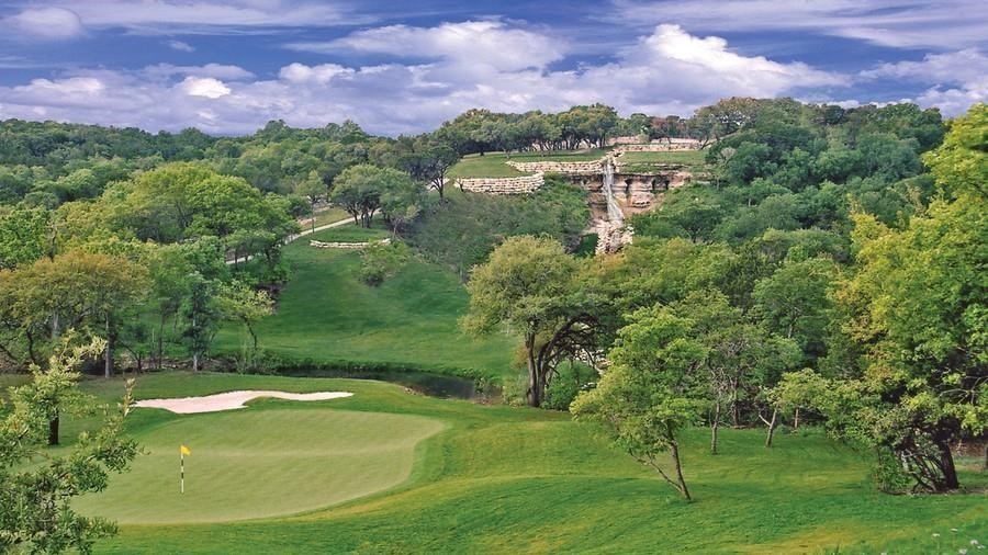 6231 N Berwick Drive