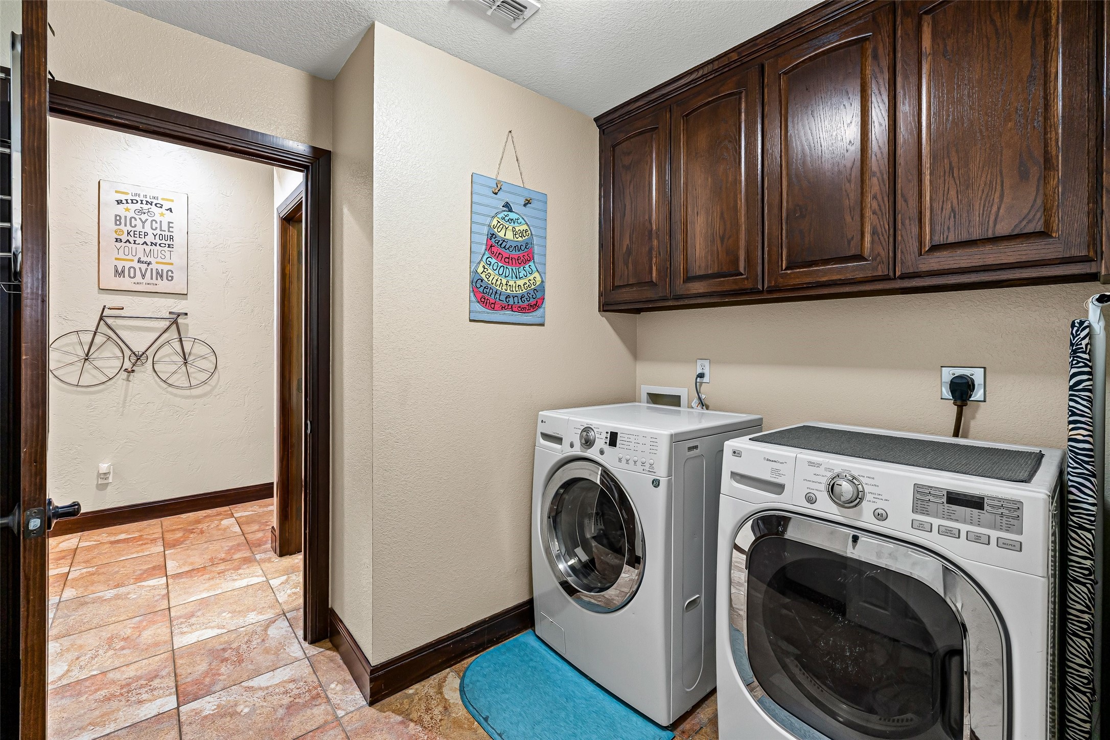 8918 N Longwood Drive