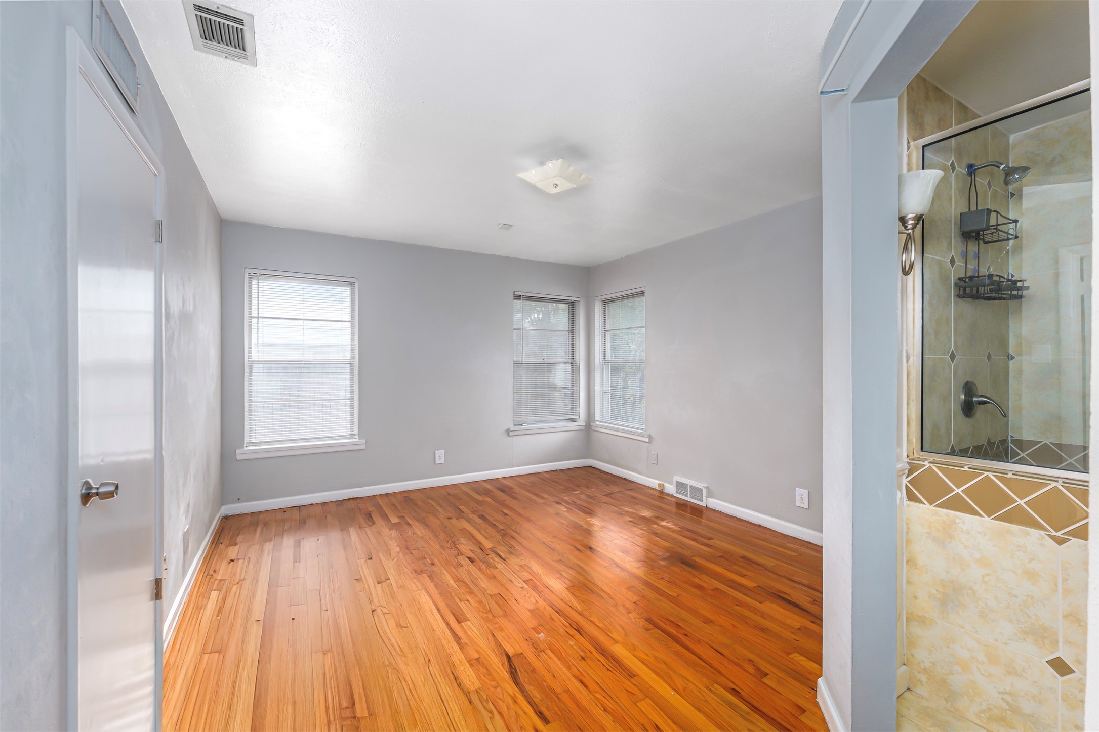 1500 Oak Cliff Road
