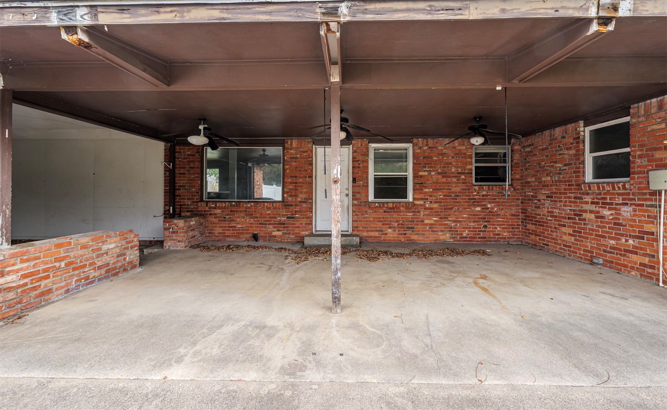 1500 Oak Cliff Road