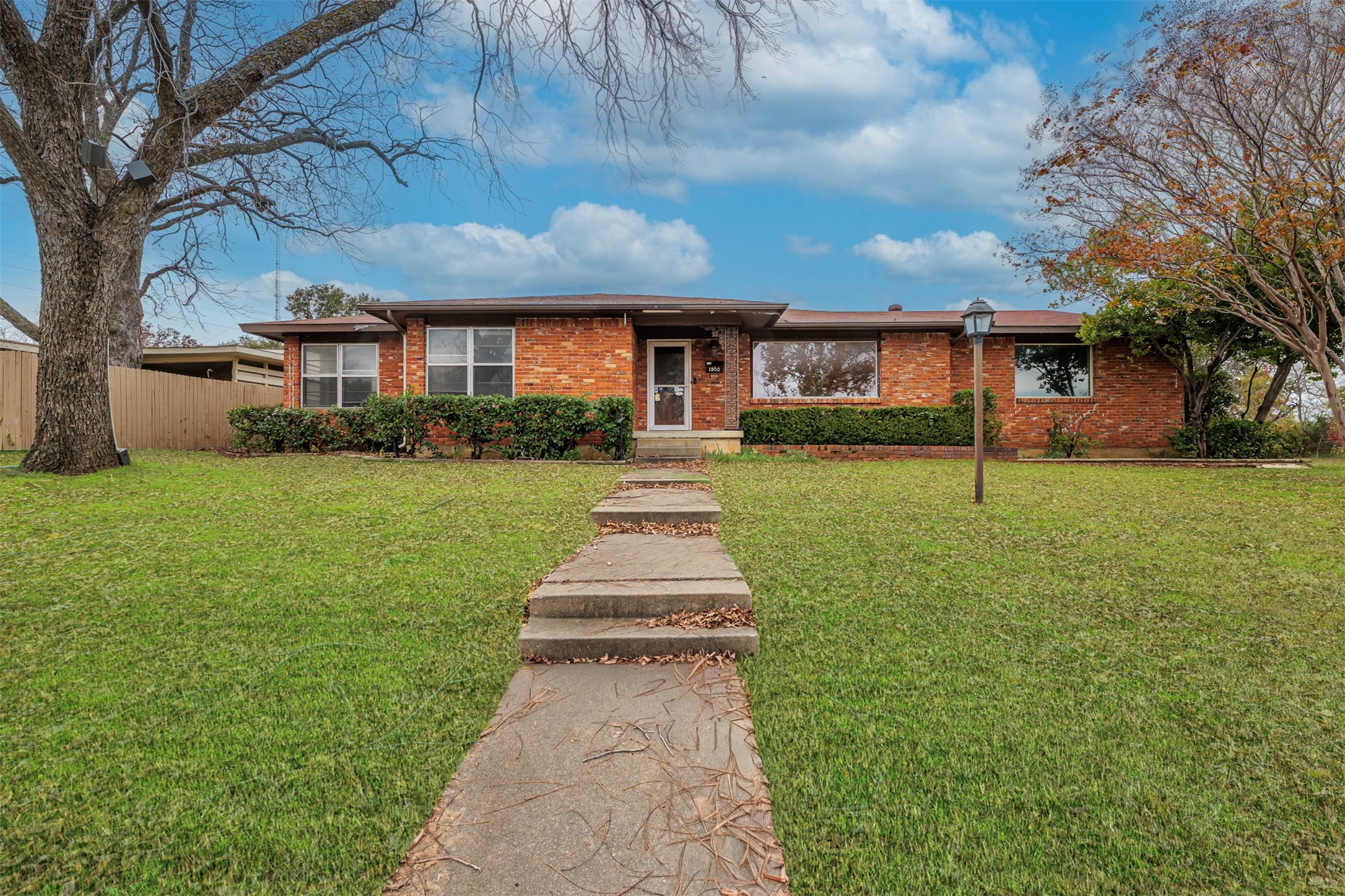 1500 Oak Cliff Road