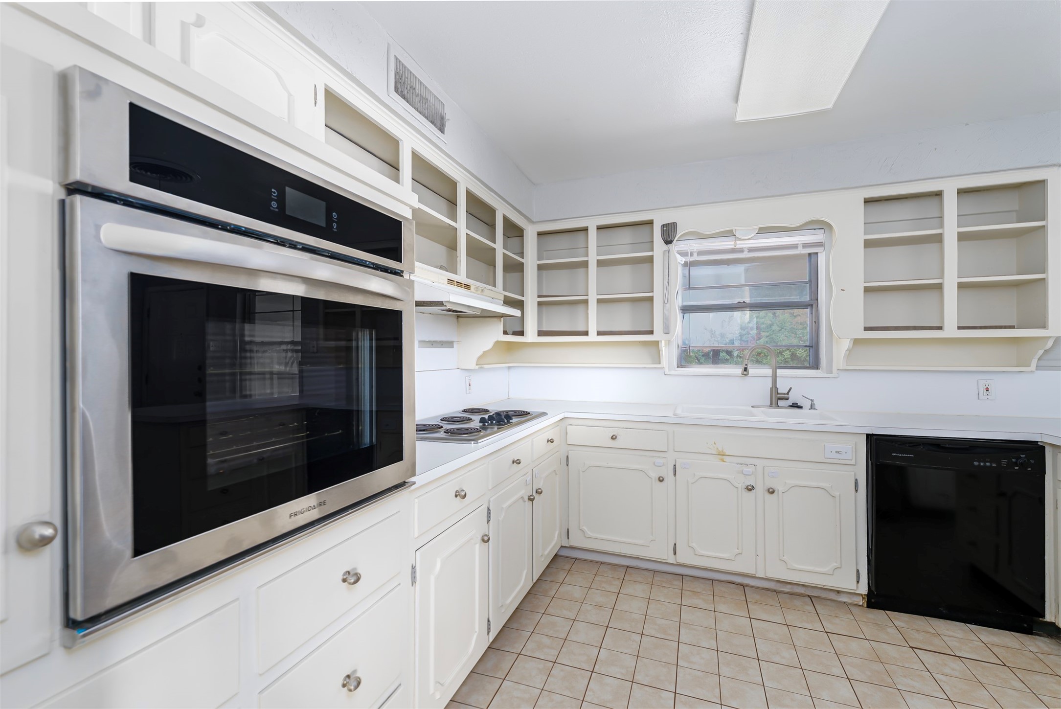1500 Oak Cliff Road