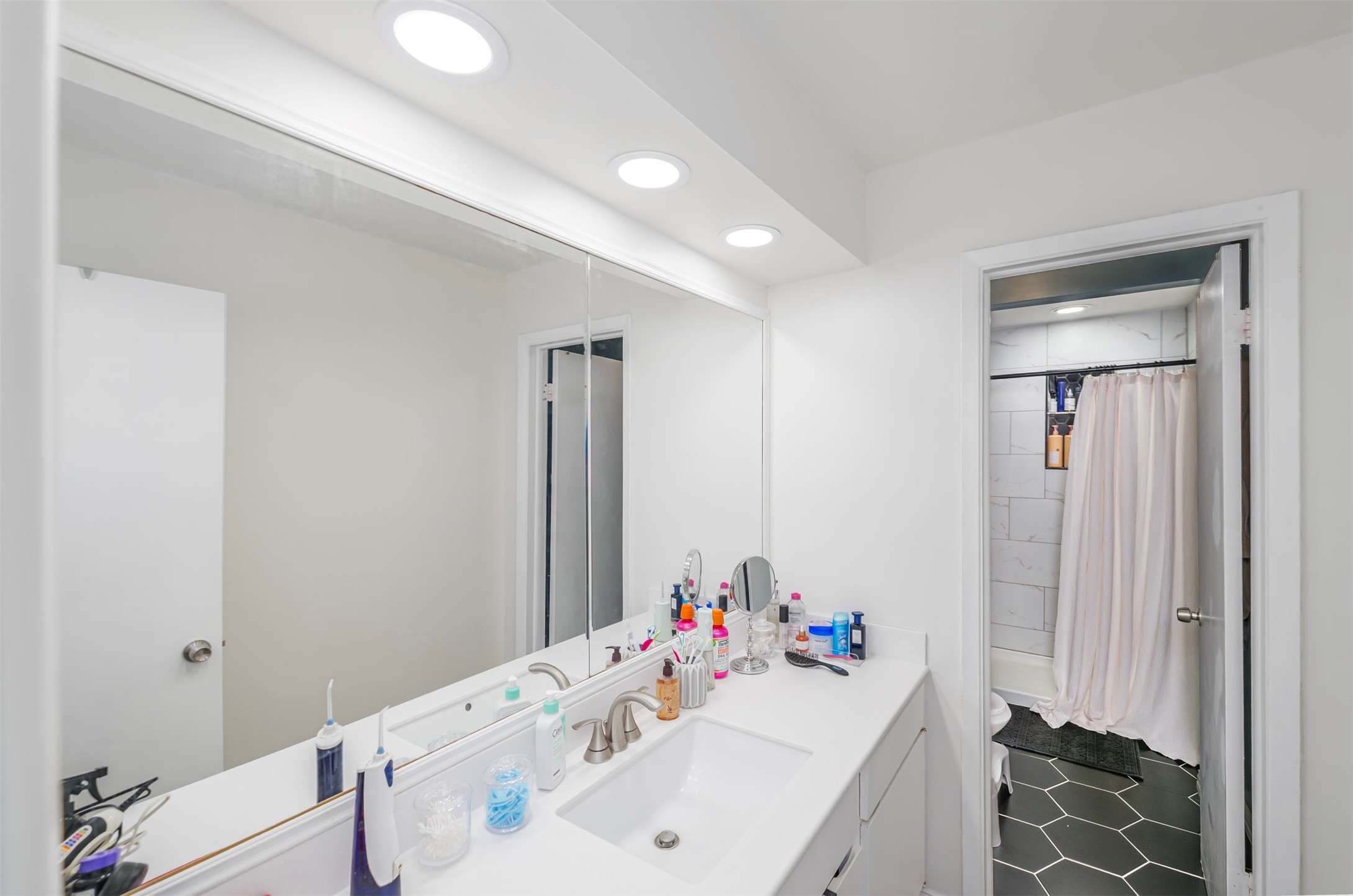 6032 Westridge Lane 211