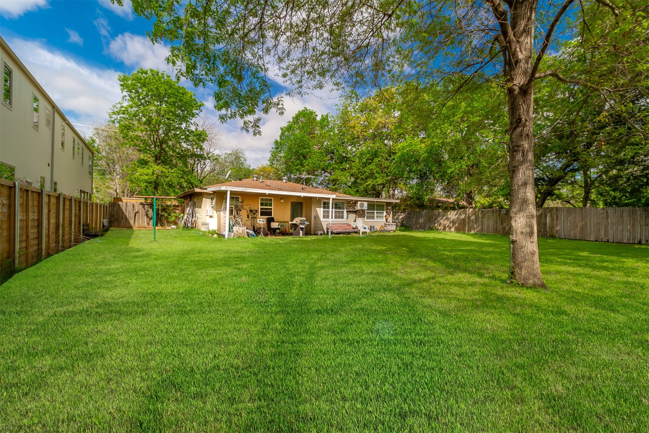 417 Athenia Drive