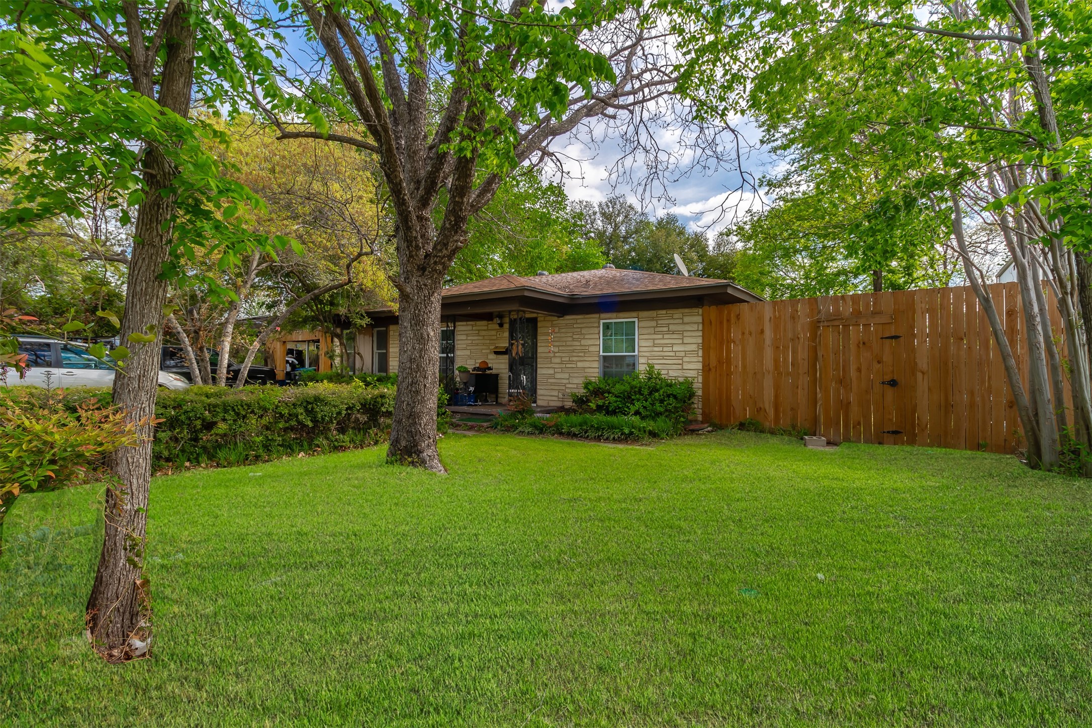 417 Athenia Drive