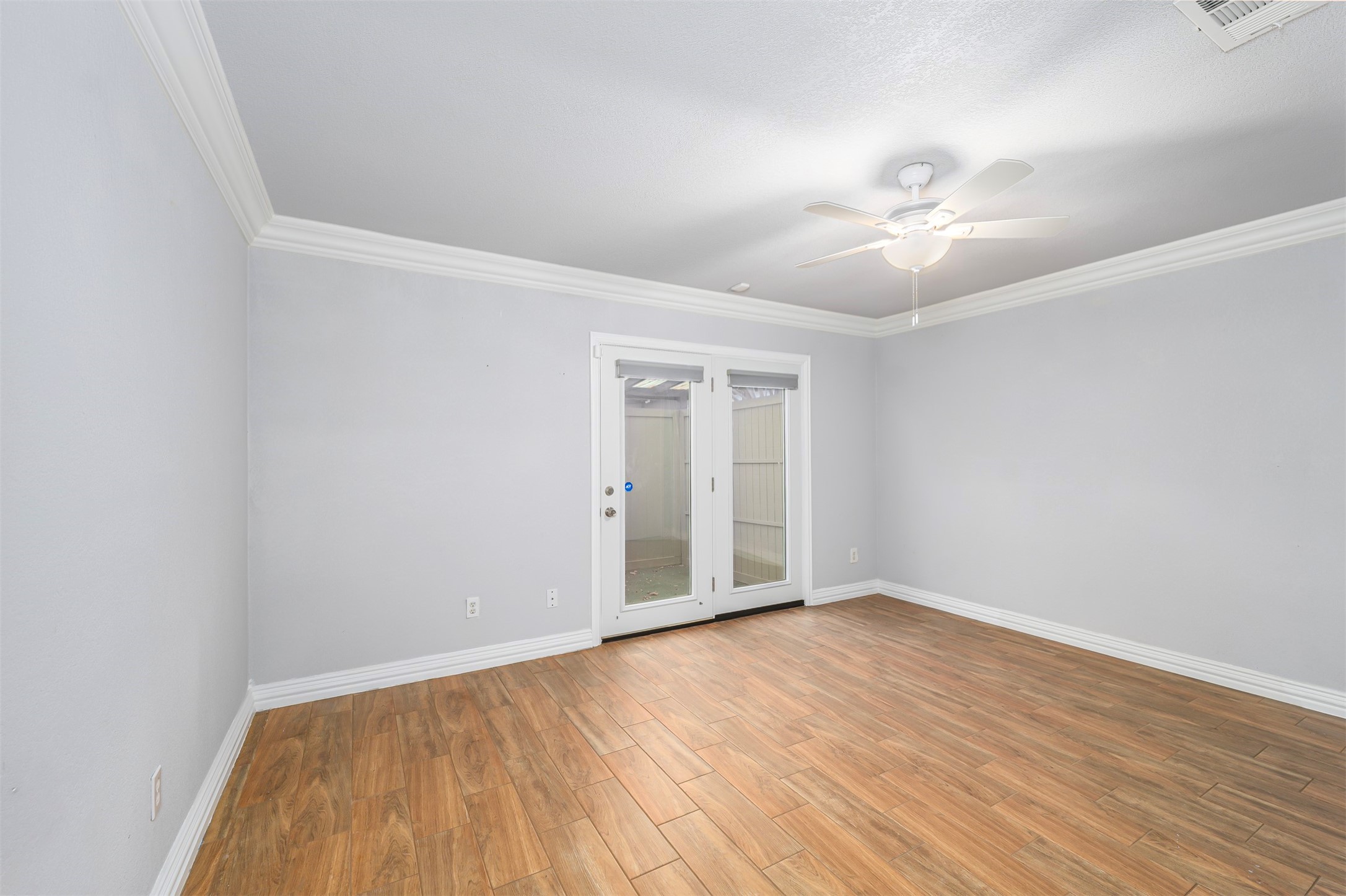 5624 Oak View Drive