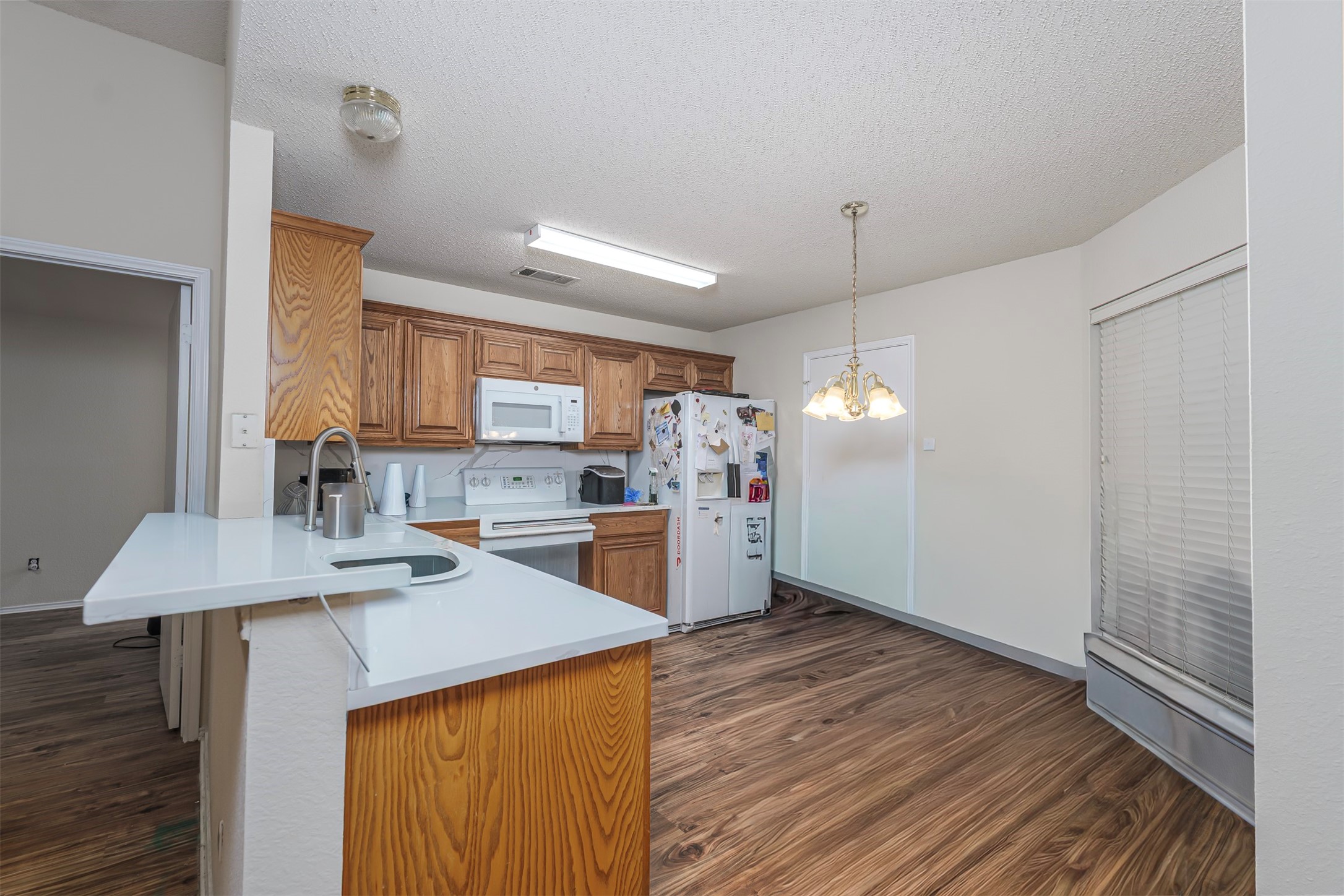 12212 Stillglen Trail