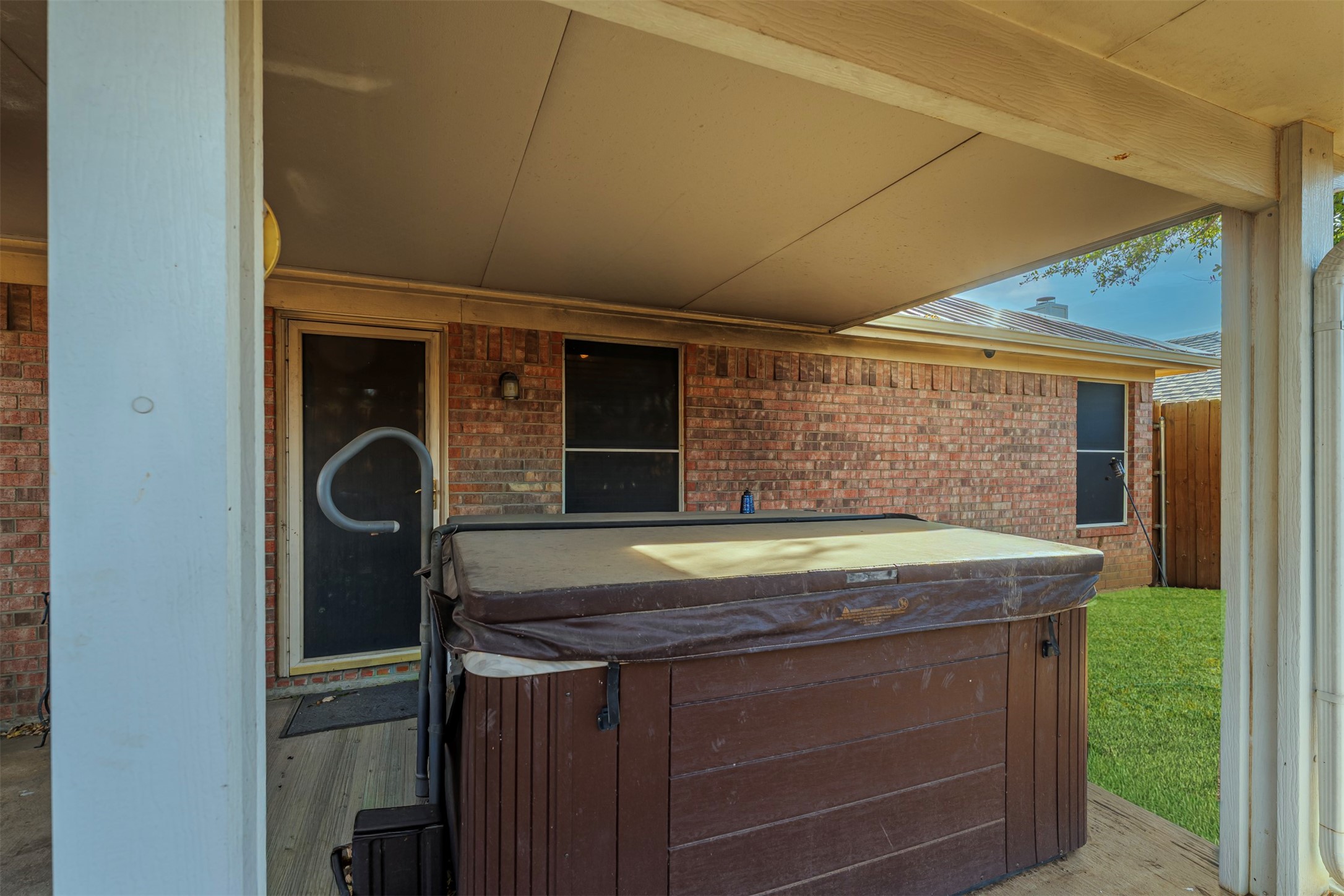 12212 Stillglen Trail