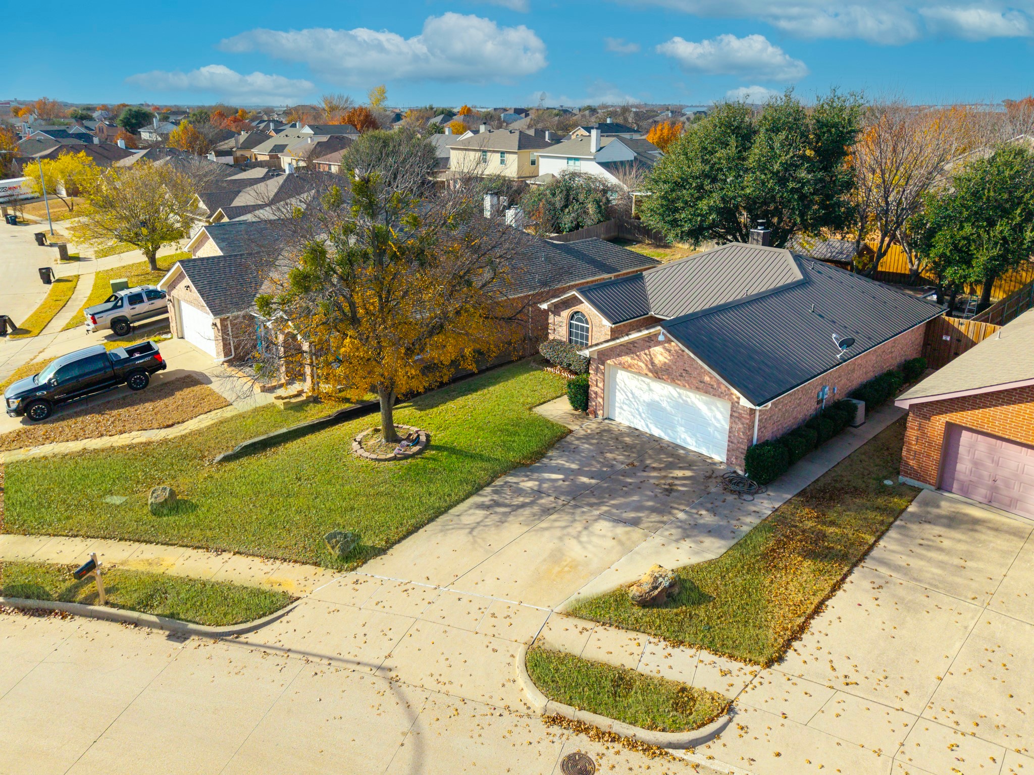 12212 Stillglen Trail