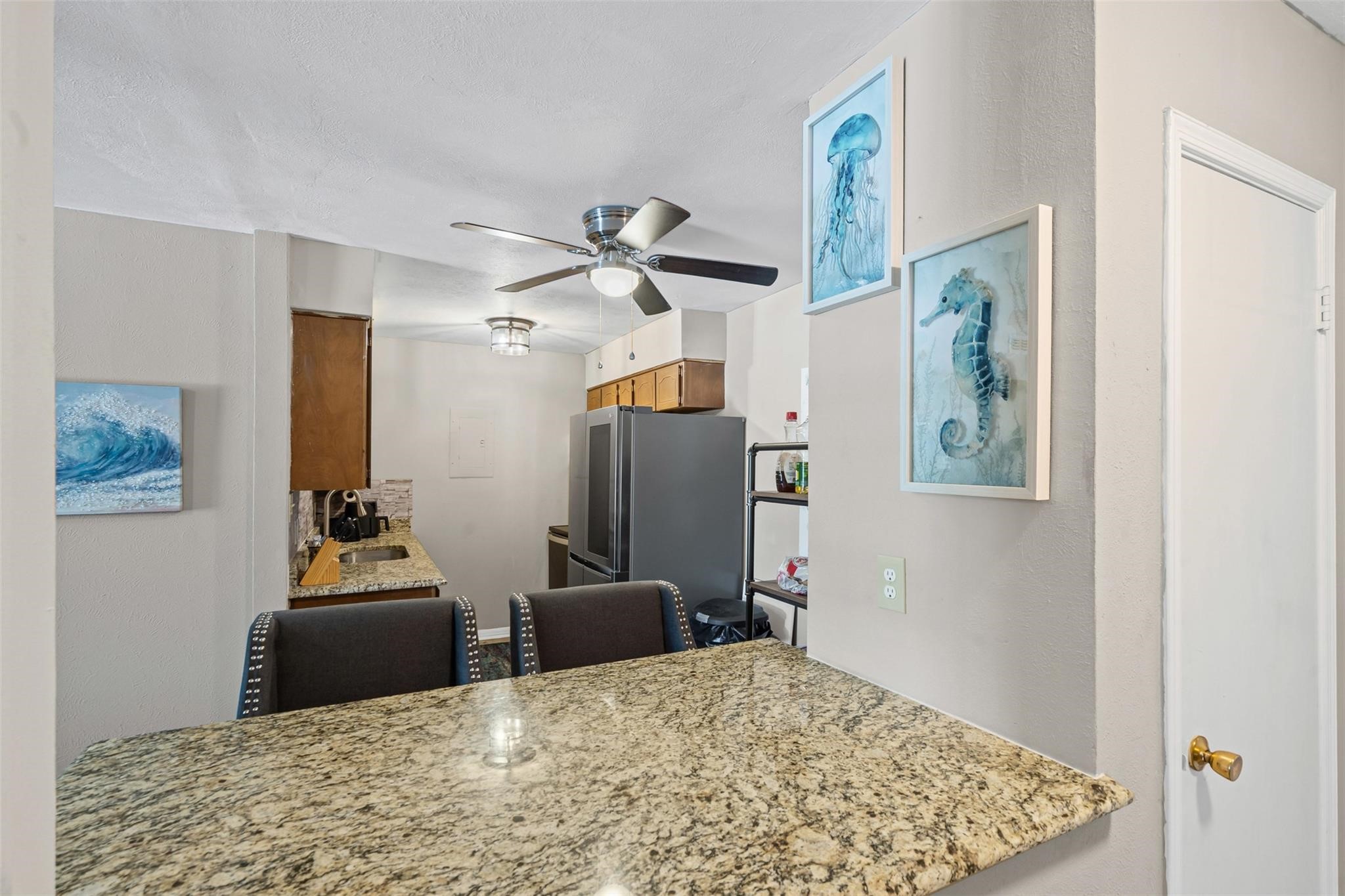 4024 Ridglea Country Club Drive 611