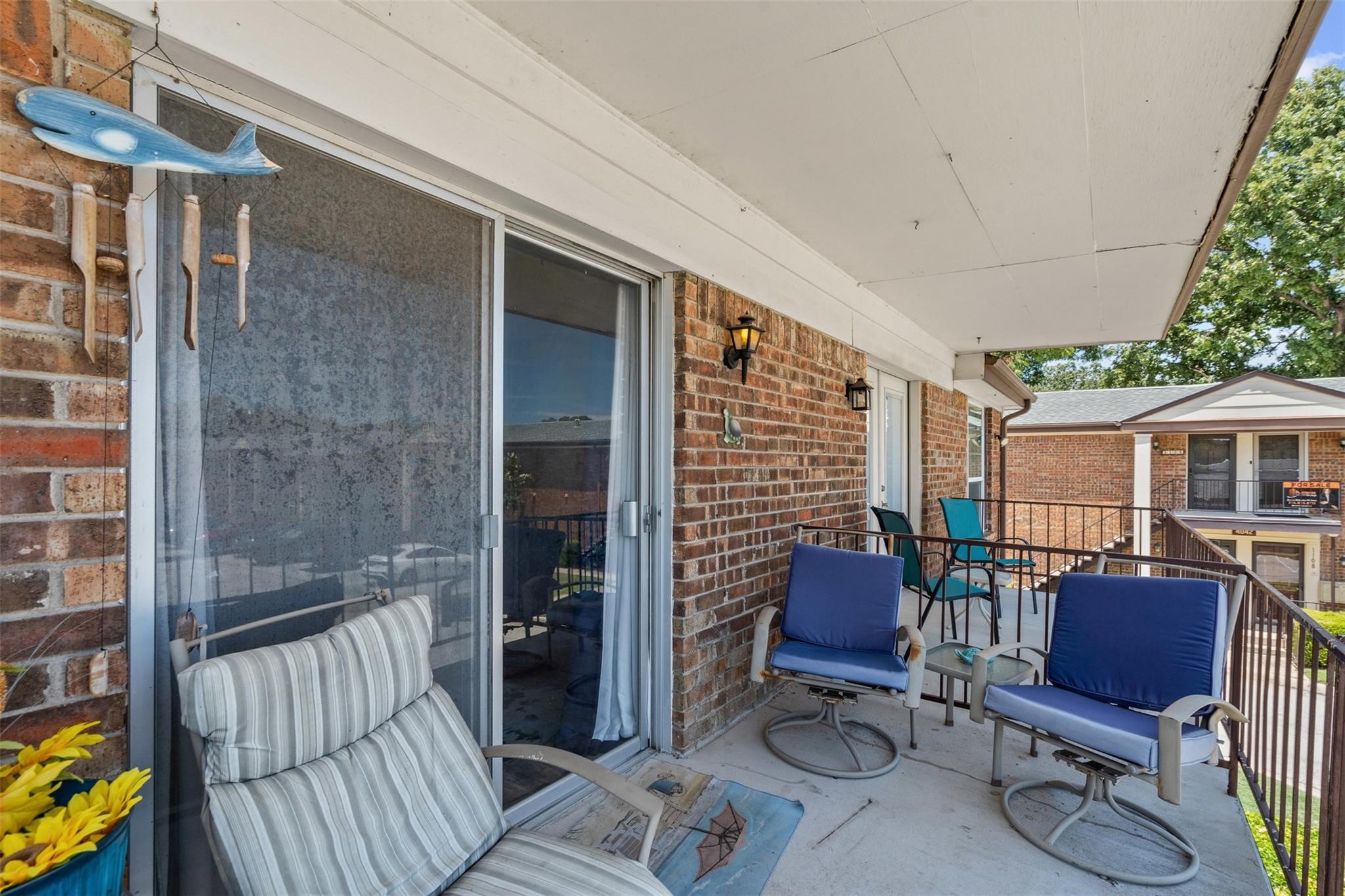 4024 Ridglea Country Club Drive 611