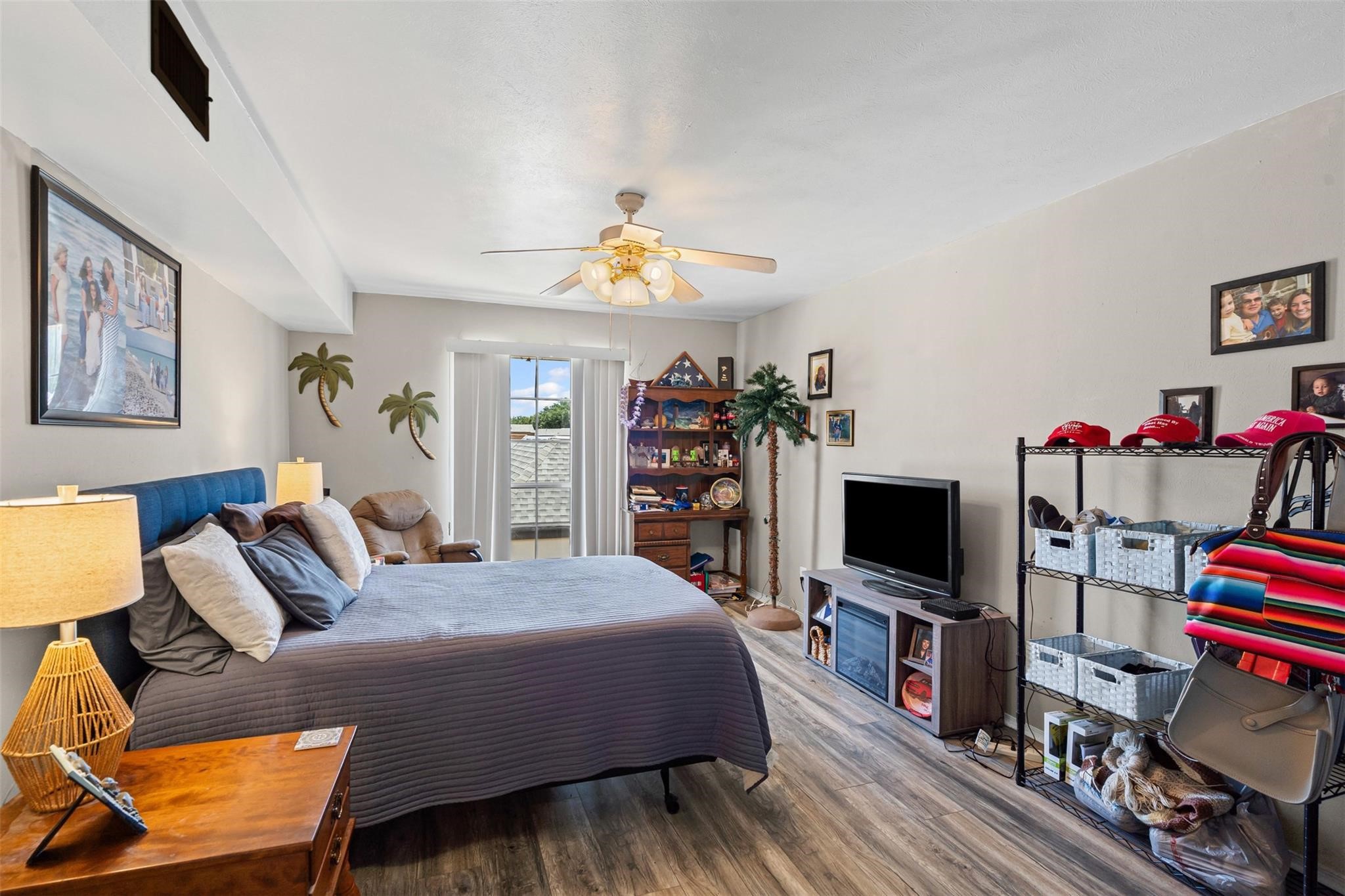 4024 Ridglea Country Club Drive 611