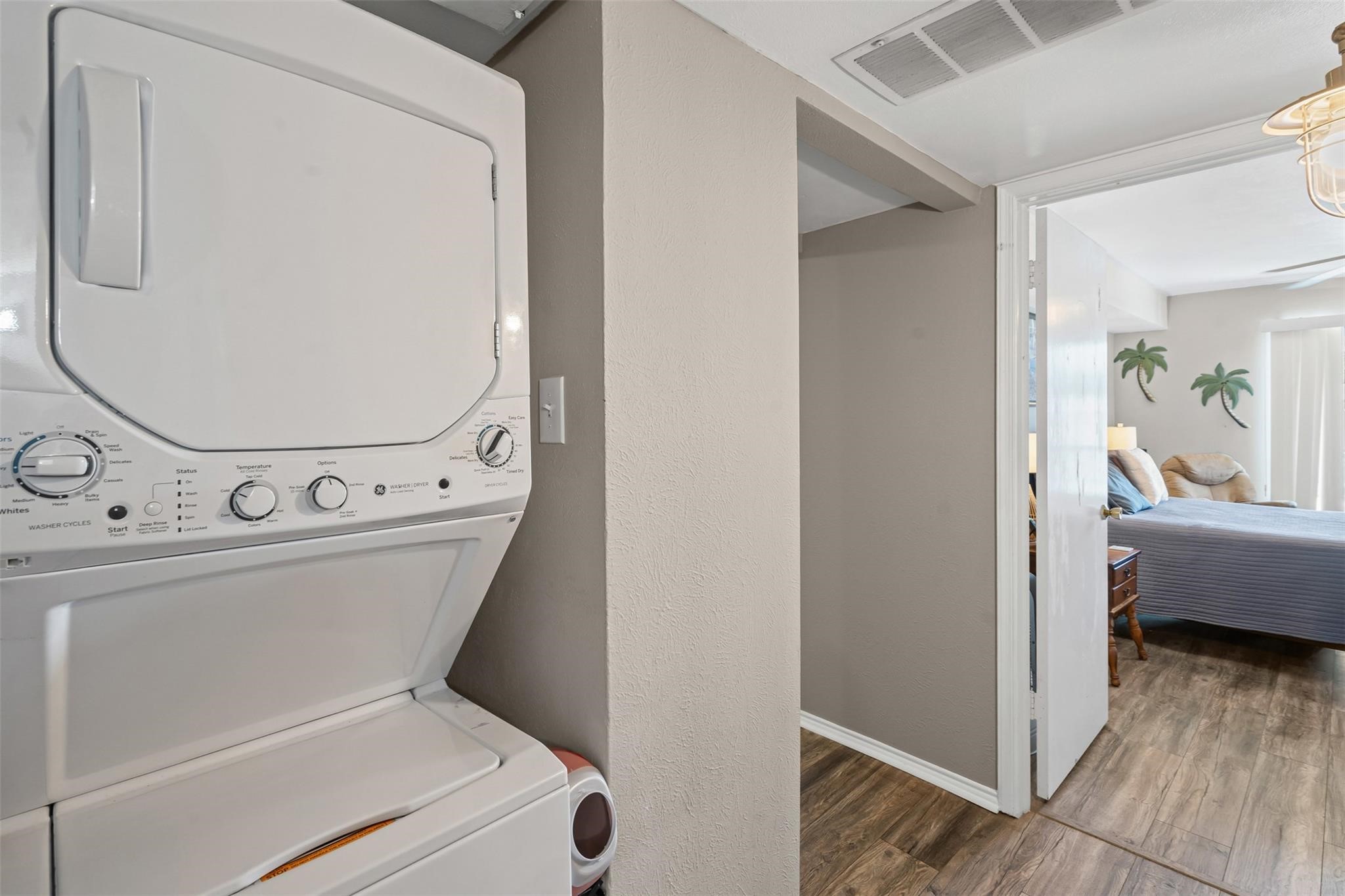 4024 Ridglea Country Club Drive 611