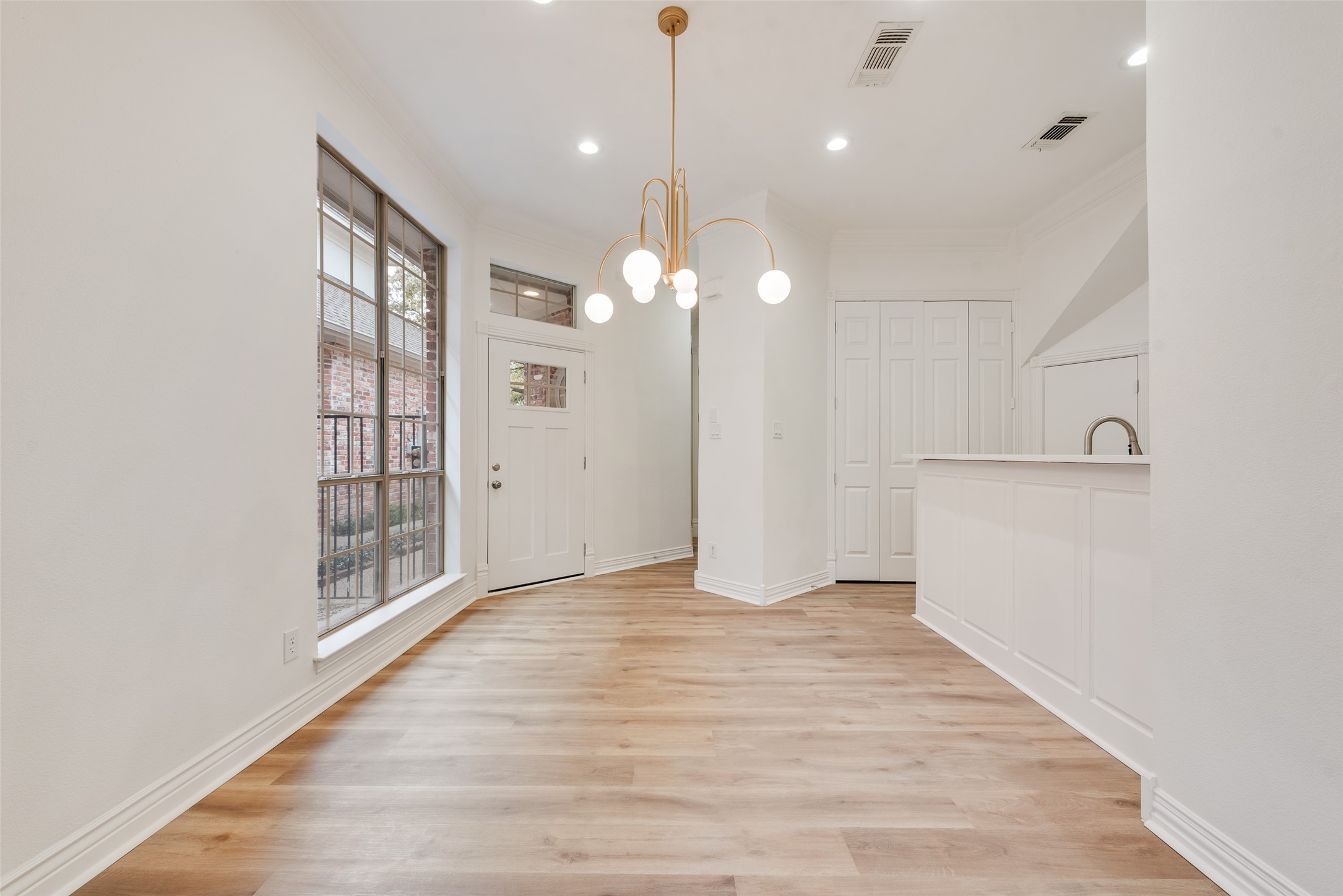 537 Lochngreen Trail