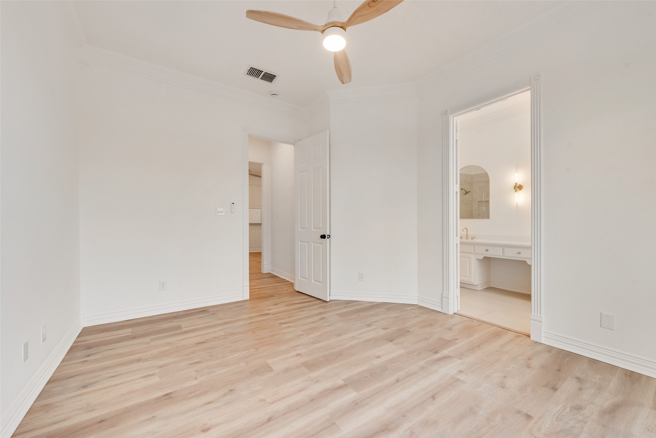 537 Lochngreen Trail