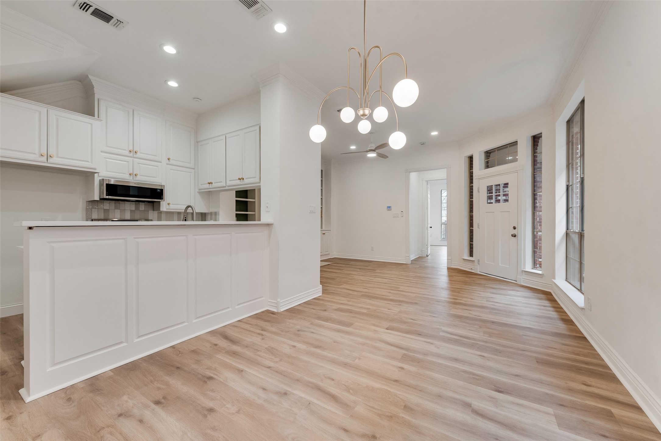 537 Lochngreen Trail