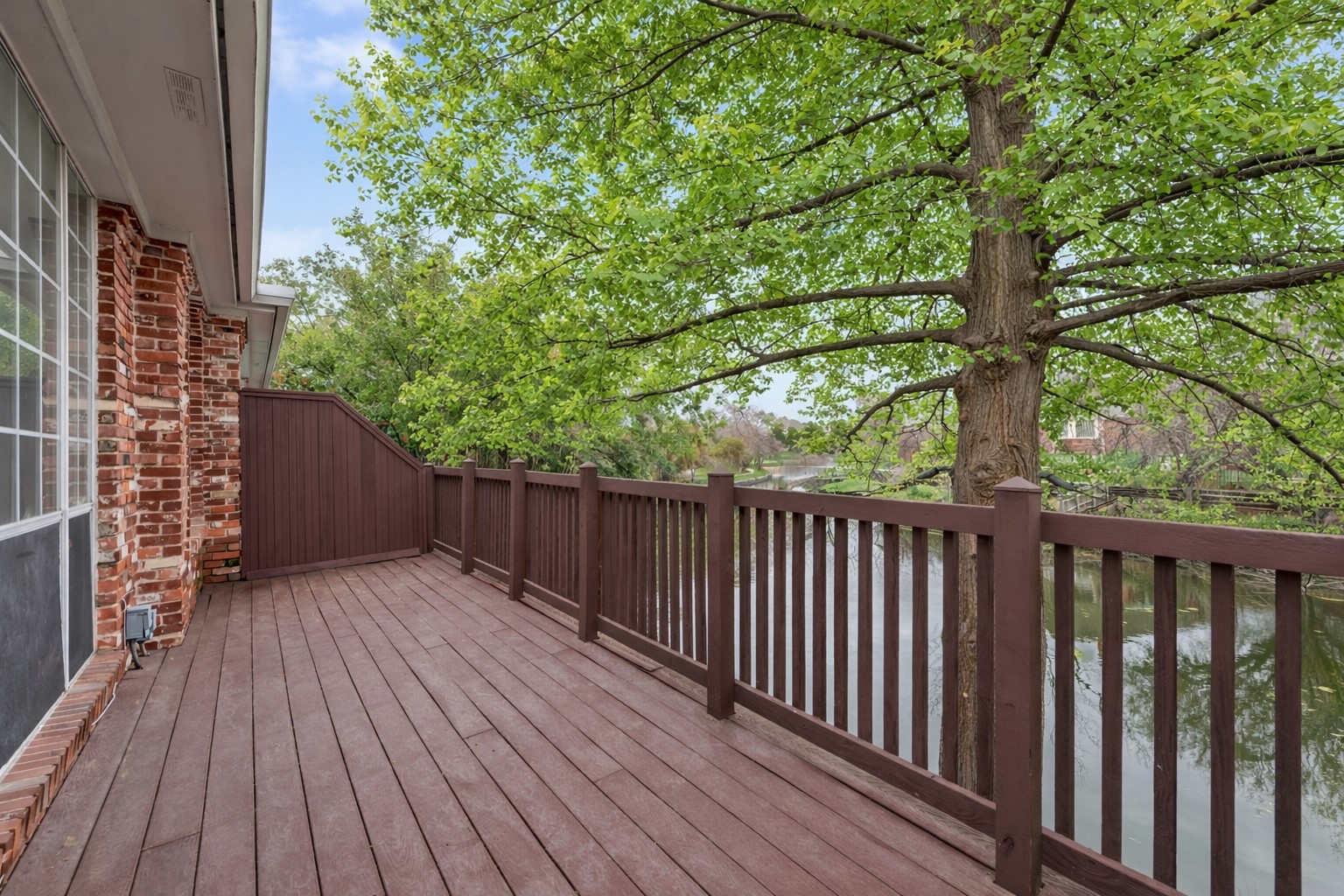 537 Lochngreen Trail
