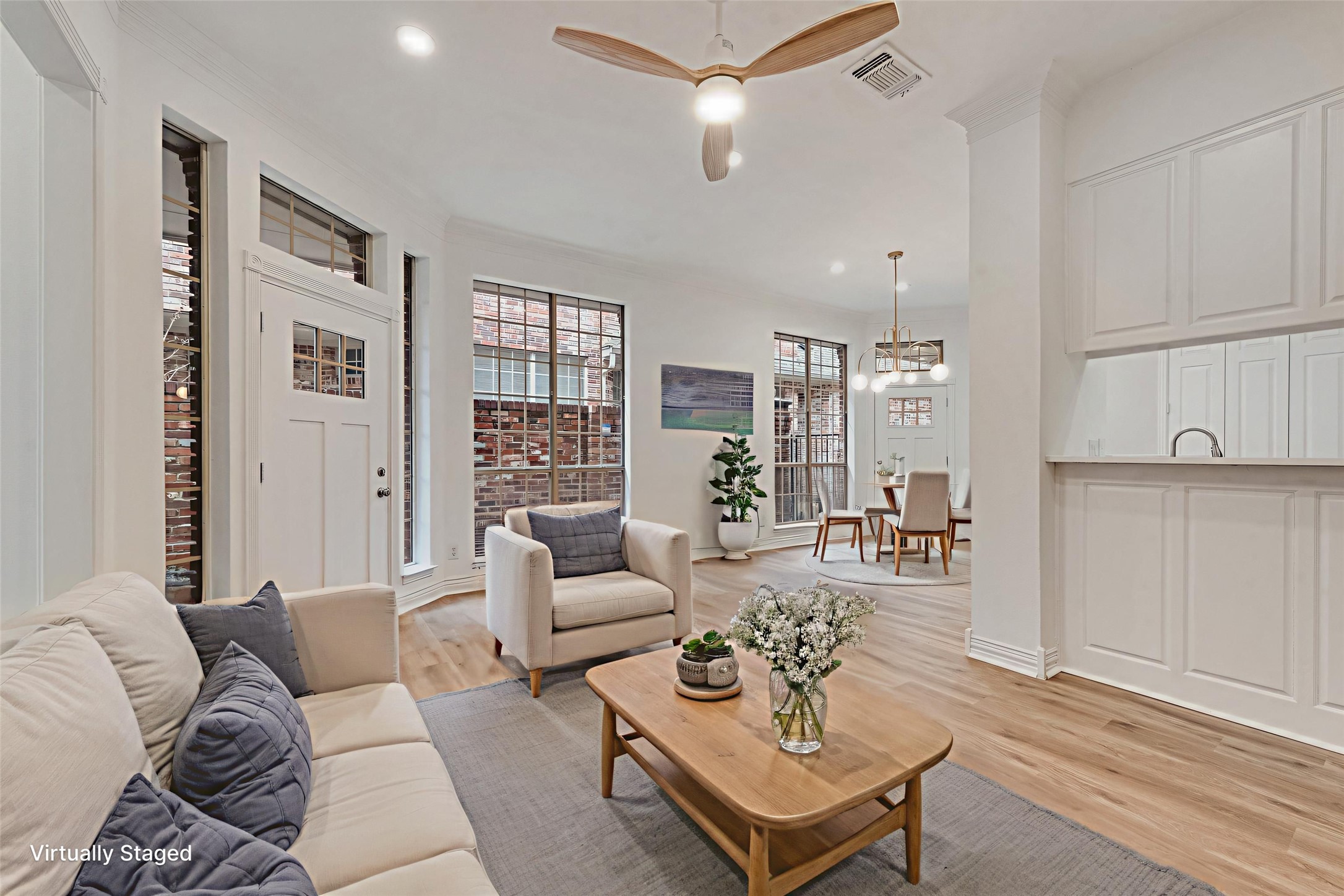 537 Lochngreen Trail