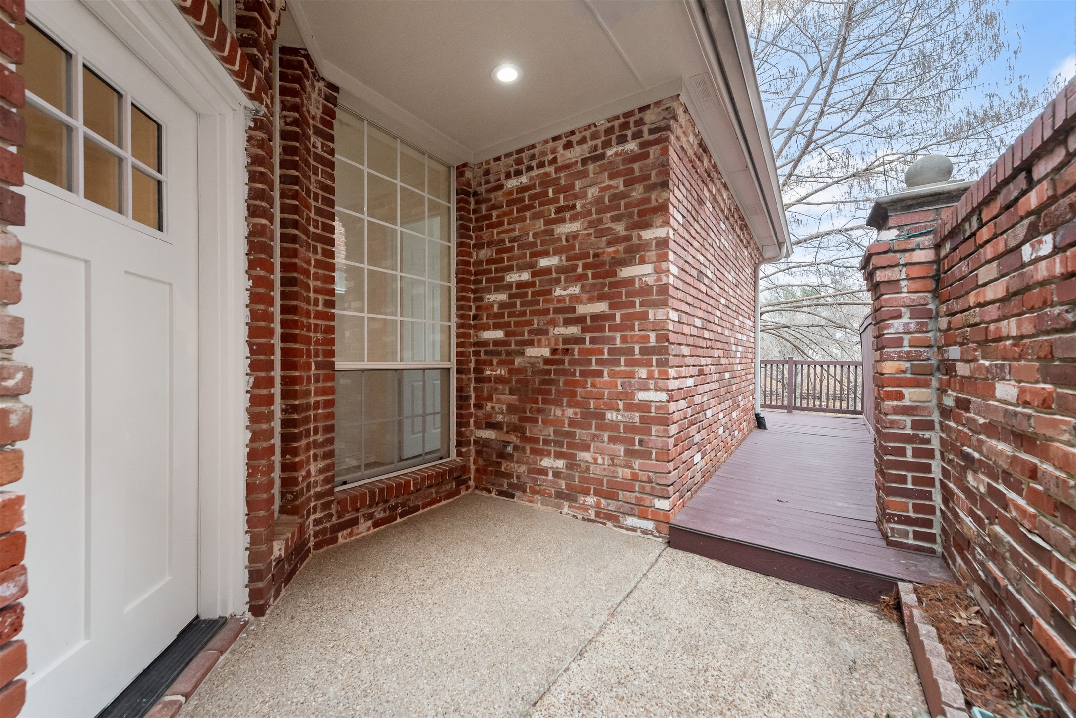 537 Lochngreen Trail