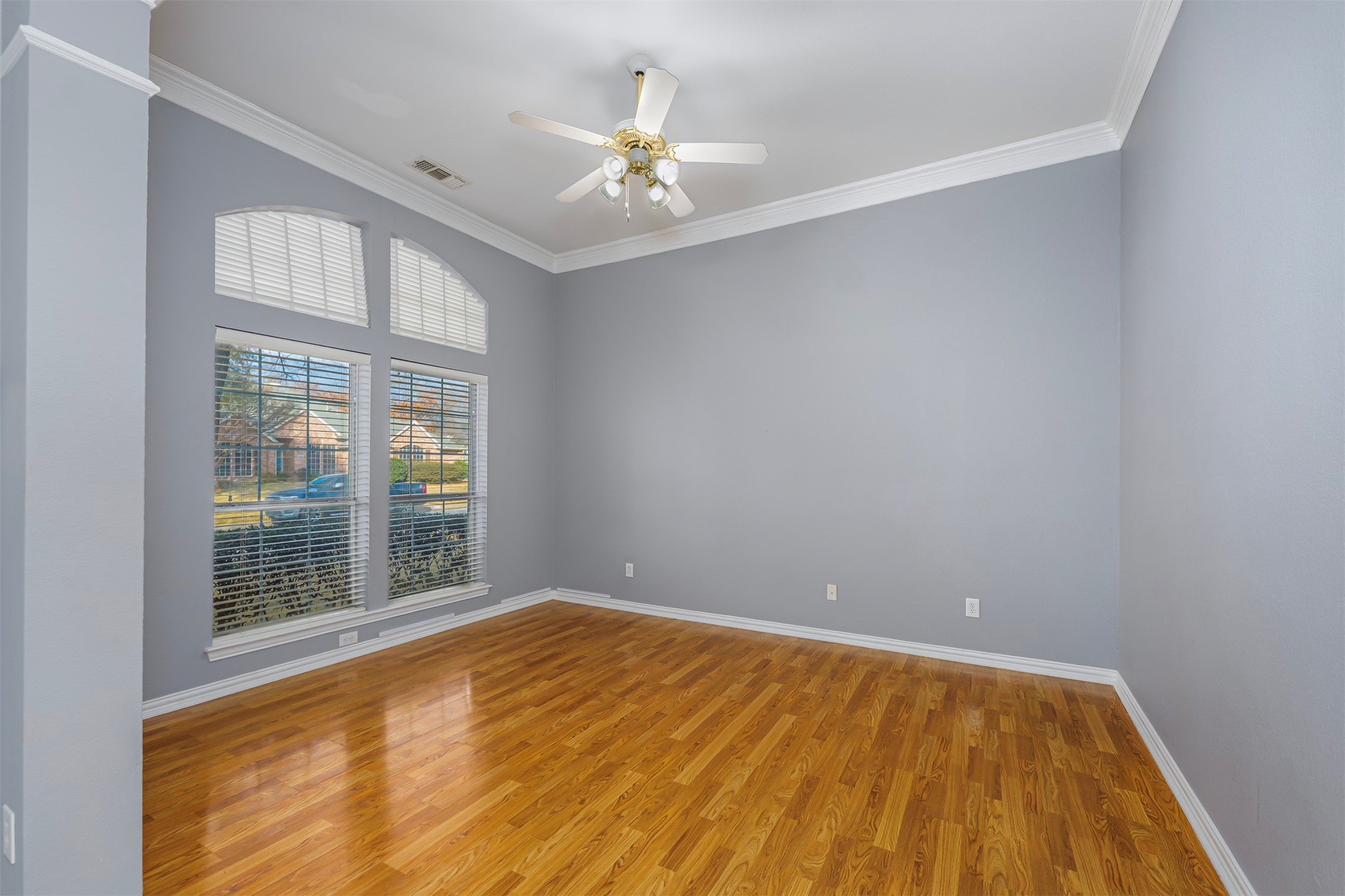 8444 Parkdale Drive