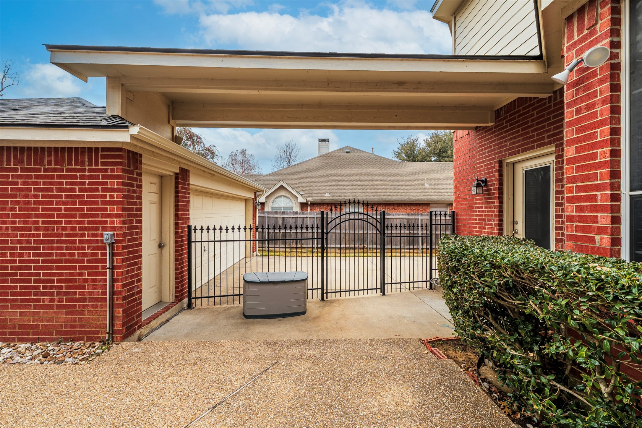 8444 Parkdale Drive