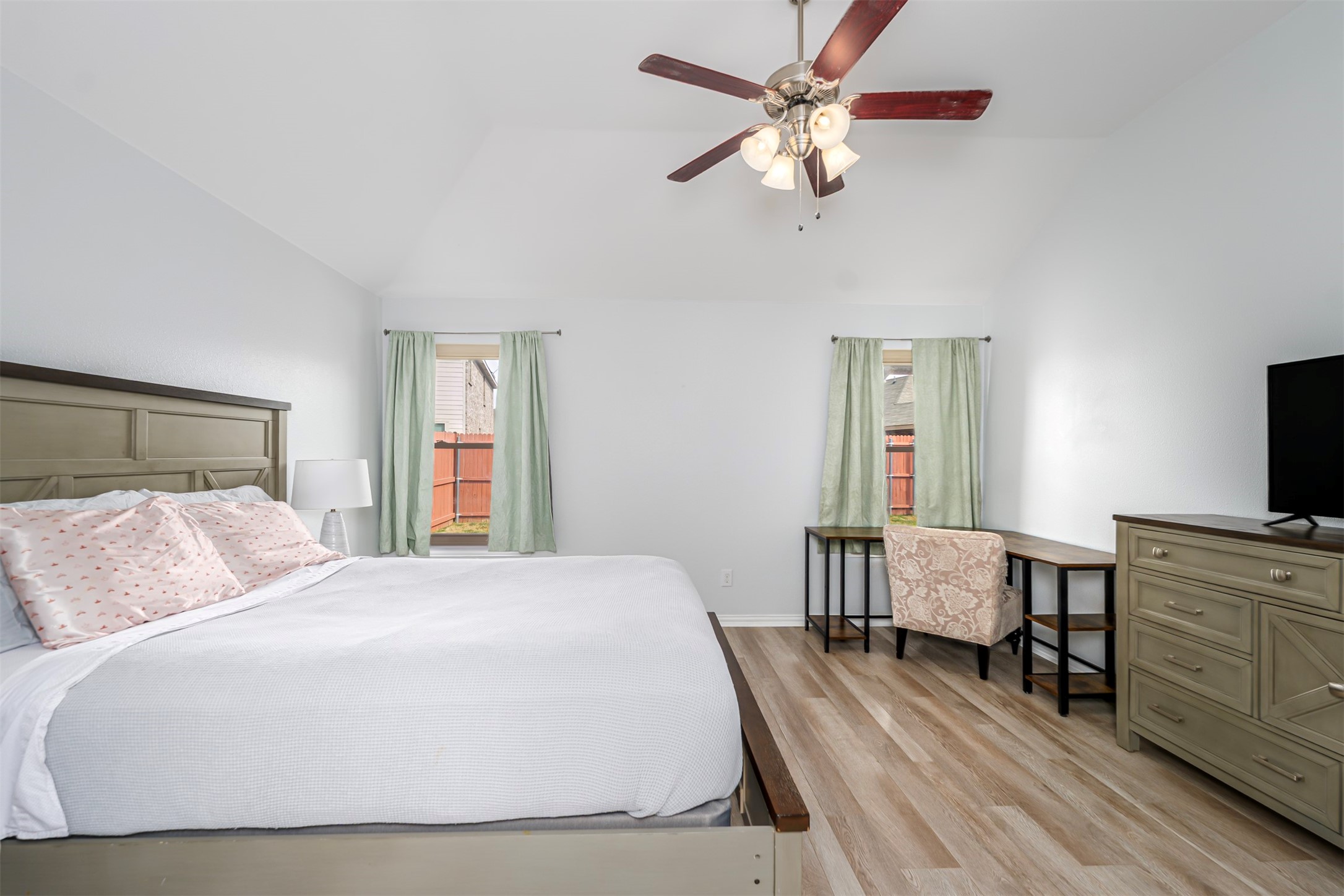 5505 Thunder Bay Drive