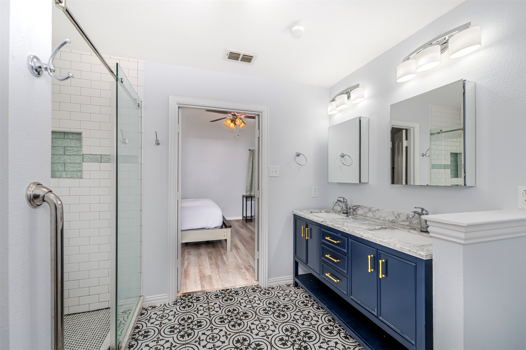 5505 Thunder Bay Drive