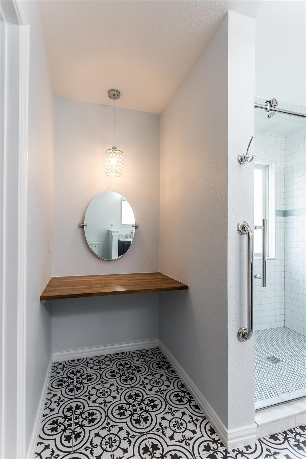 5505 Thunder Bay Drive