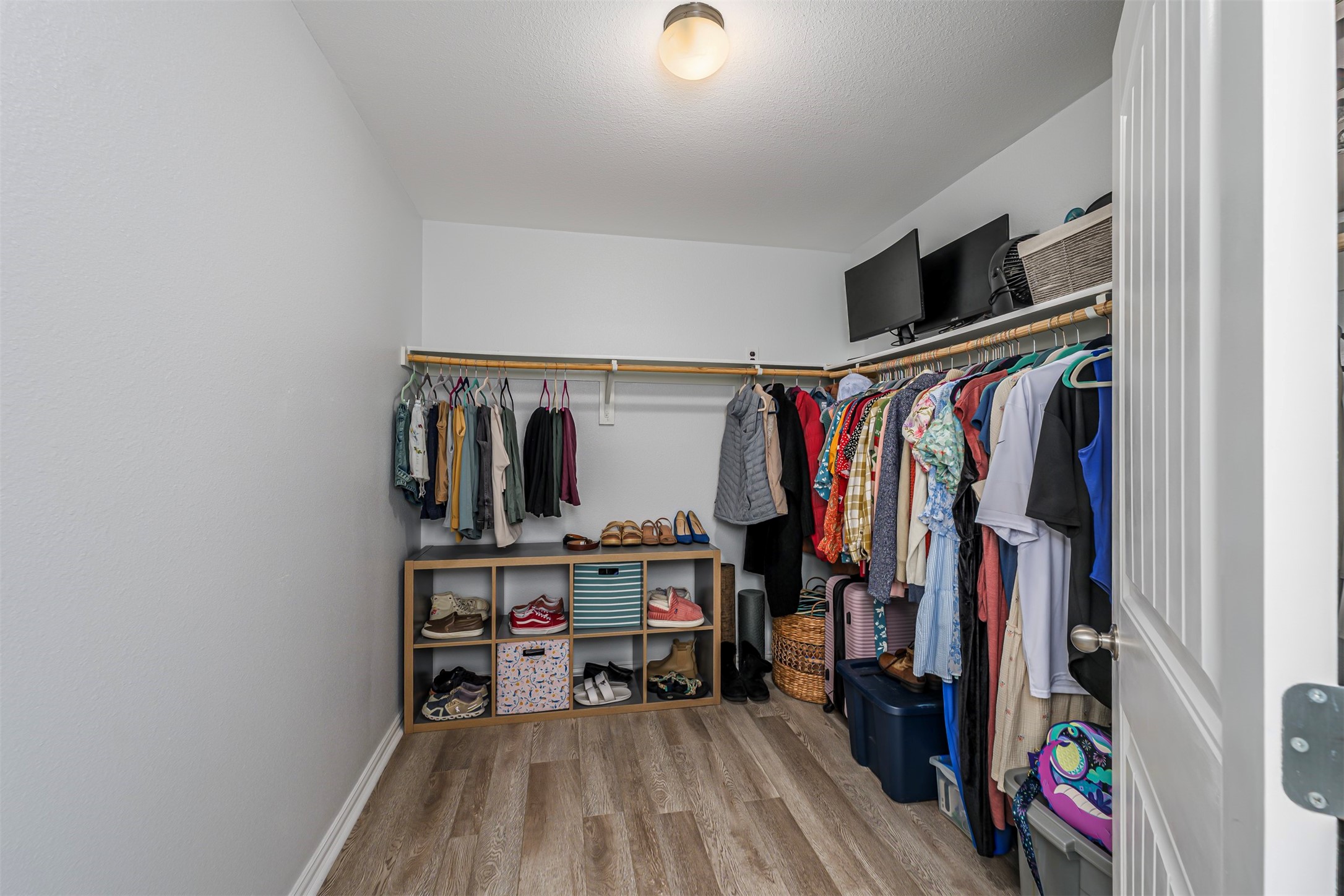 5505 Thunder Bay Drive