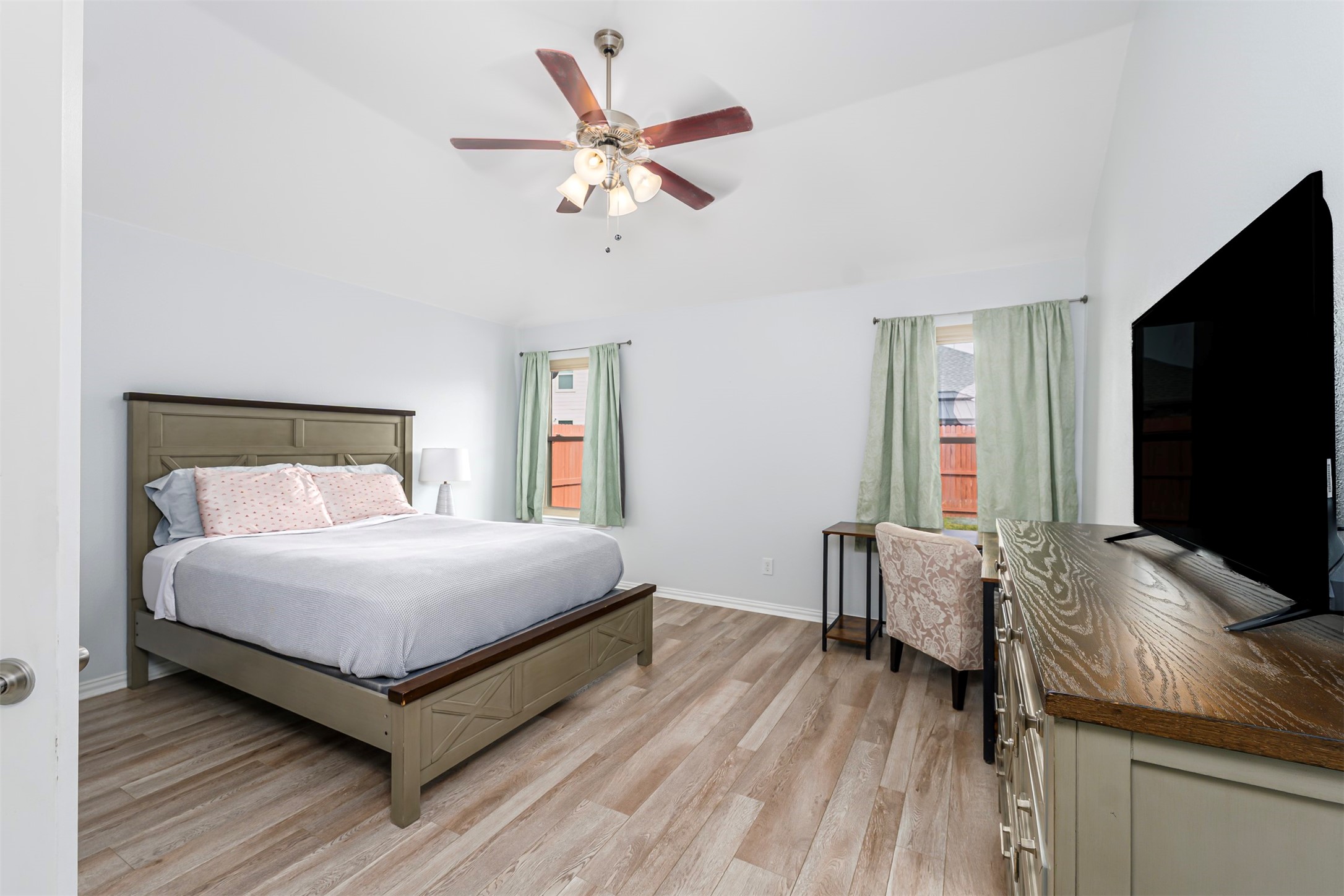 5505 Thunder Bay Drive