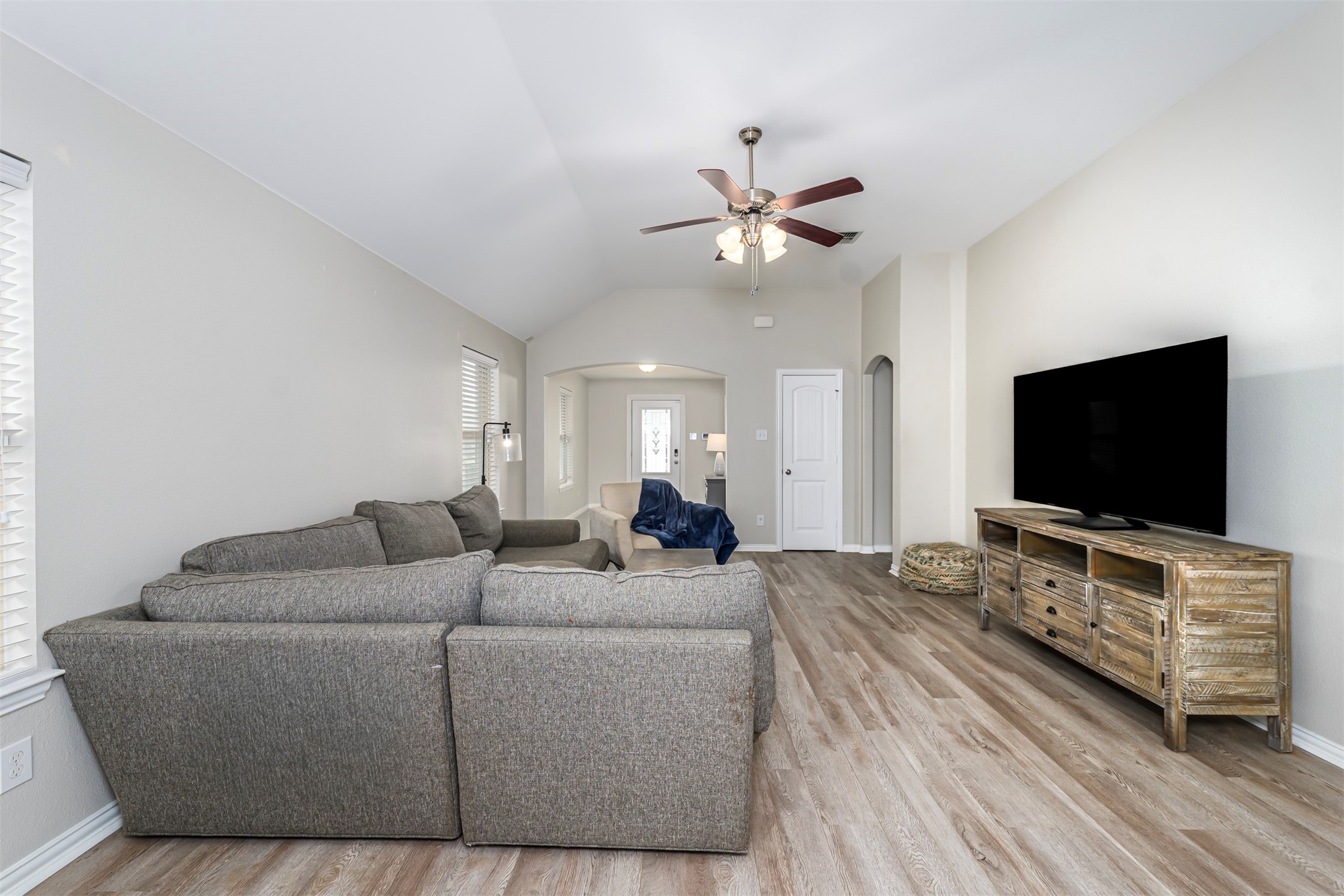 5505 Thunder Bay Drive