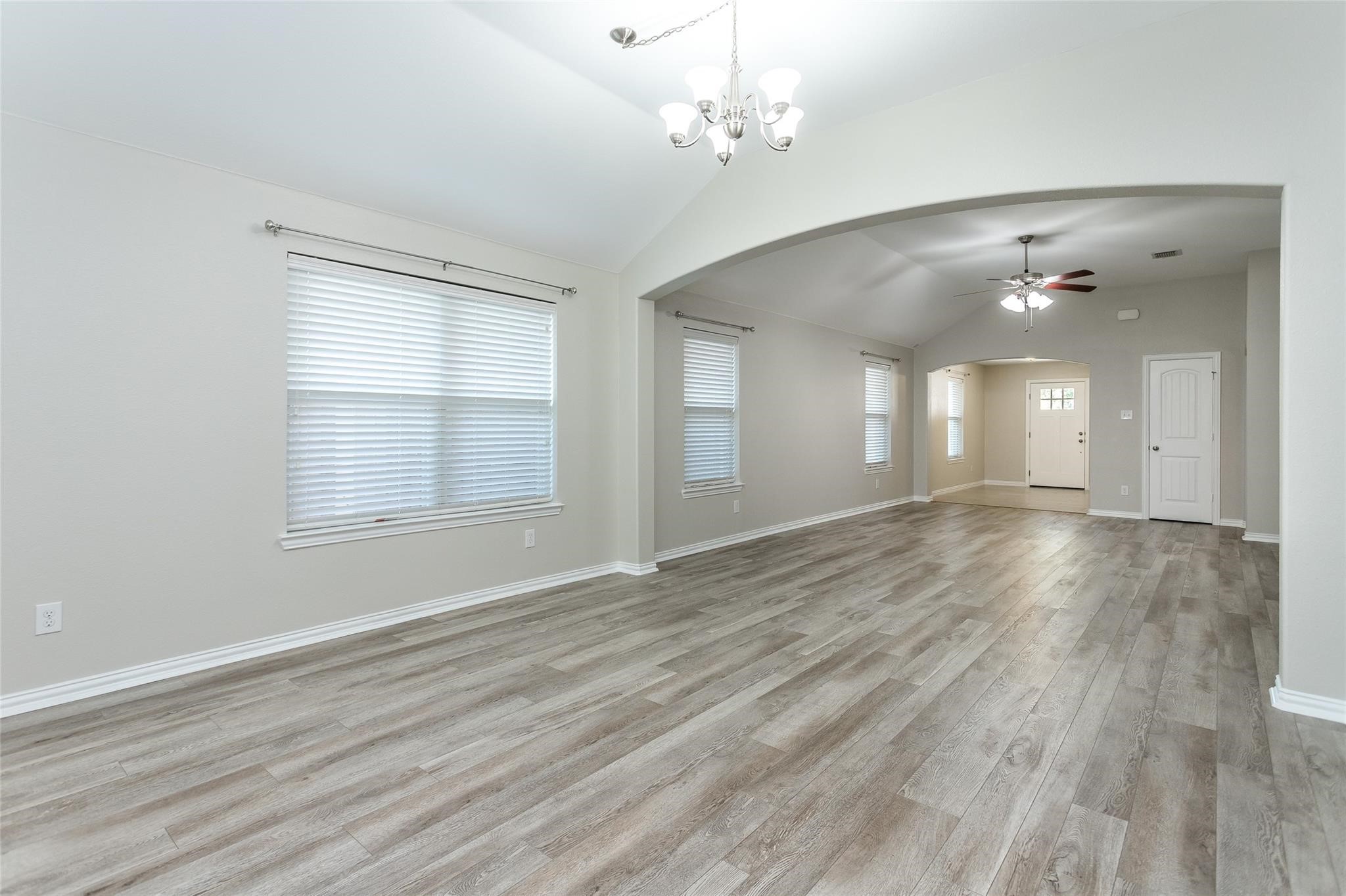 5505 Thunder Bay Drive